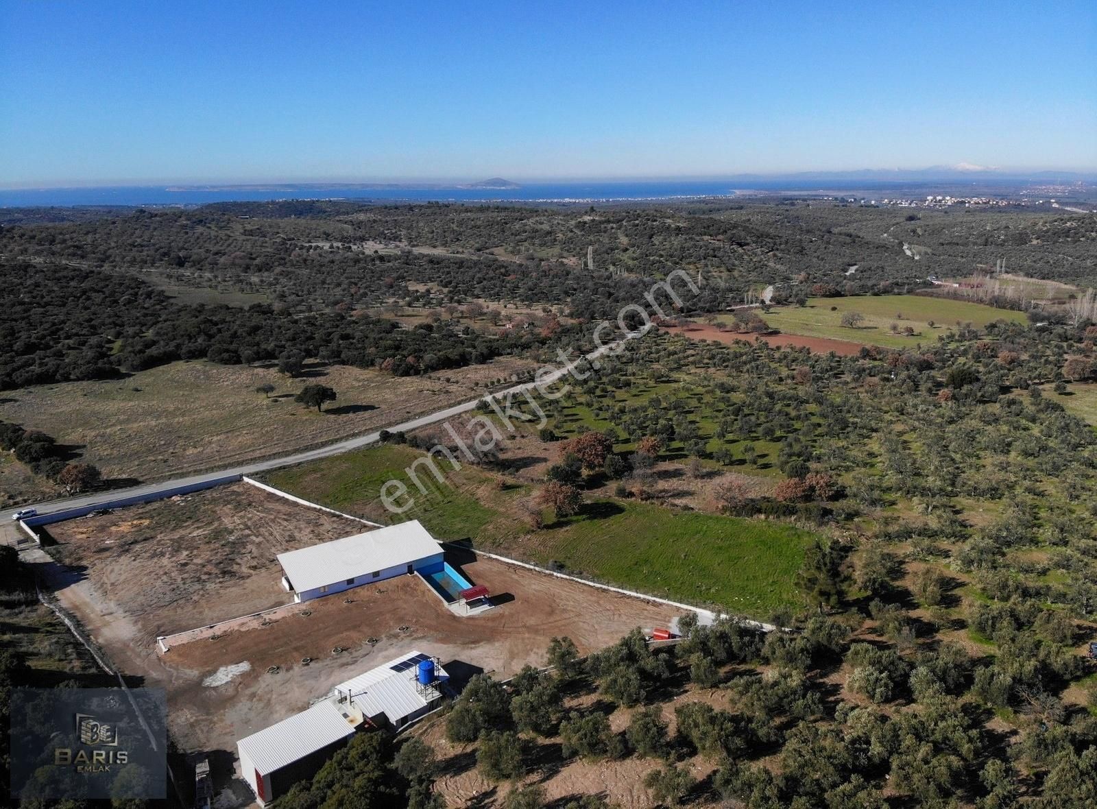 Çanakkale Ezine Gökçebayır Köyünde Satılık Asfalt Cepheli Tarla - Görsel 15