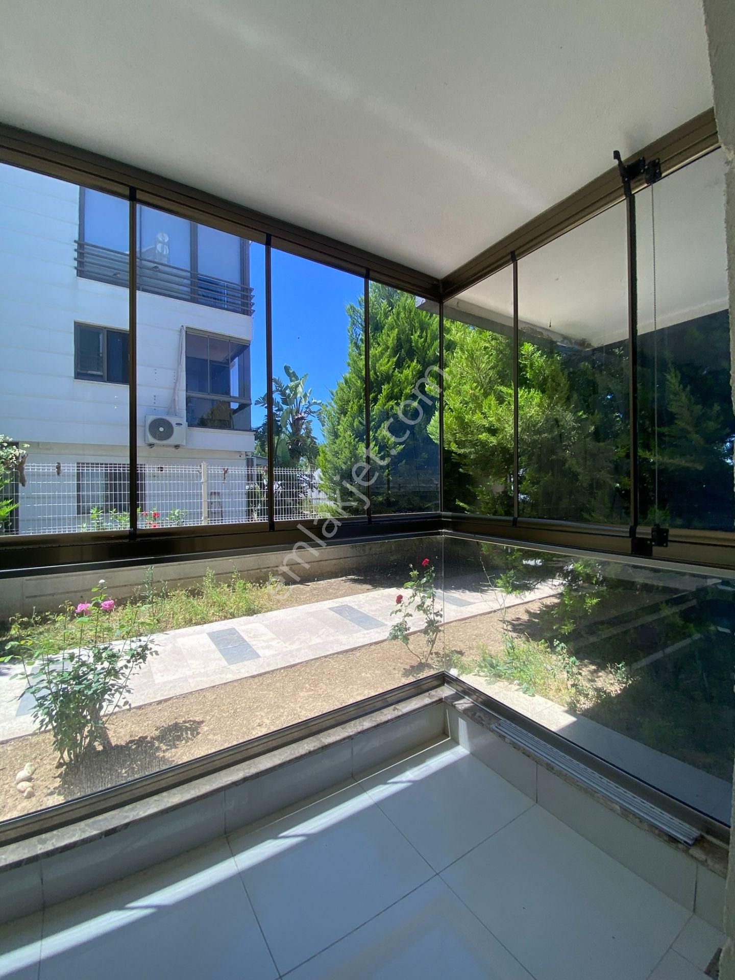 Antalya Lara Güzelbağ'da 1+1 Full Lüks Eşyalı Daire - Görsel 16