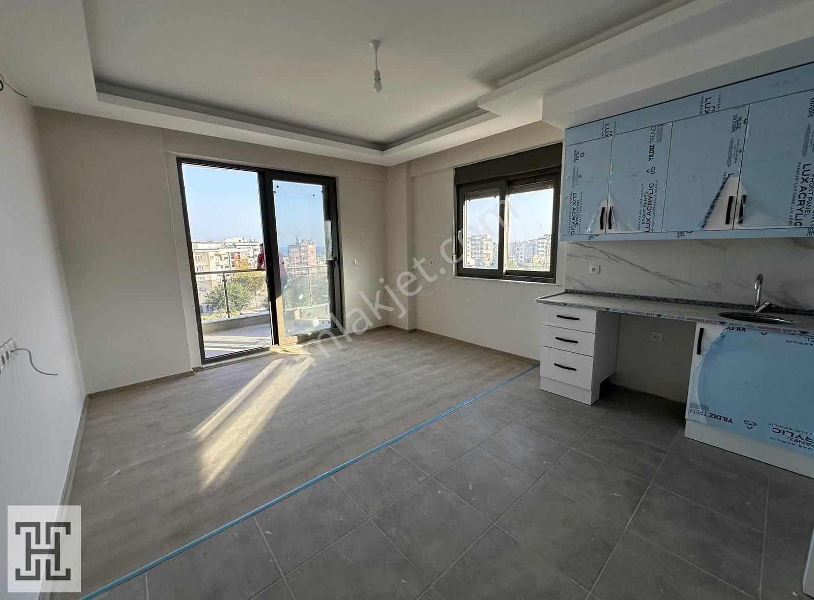 Ertuğrul'dan Deniz Manzaralı İskanlı 2+1 Satılık Daire - Görsel 11