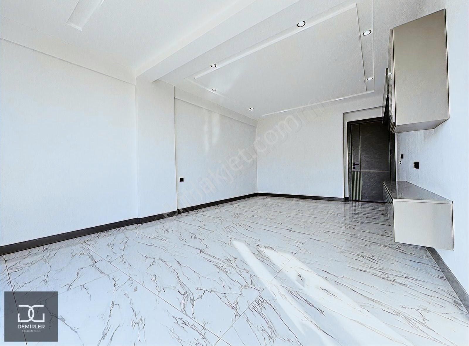 Demirler'den Yenişafakta Ebv. Banyolu Kat Seçenekli 140m² 2+1 - Görsel 34