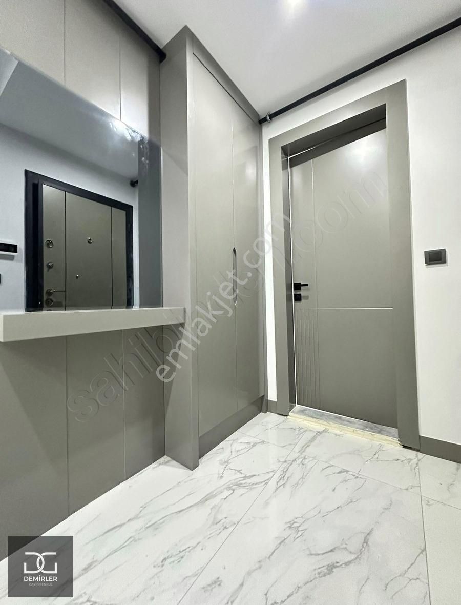 Demirler'den Yenişafakta Ebv. Banyolu Kat Seçenekli 140m² 2+1 - Görsel 25