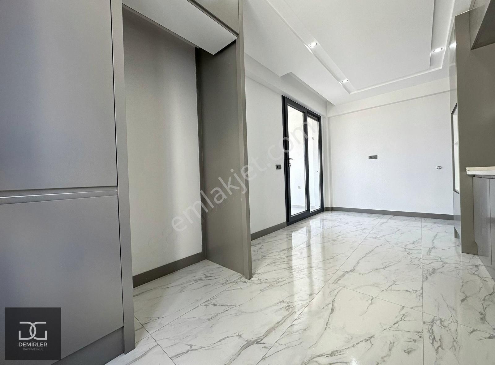 Demirler'den Yenişafakta Ebv. Banyolu Kat Seçenekli 140m² 2+1 - Görsel 20