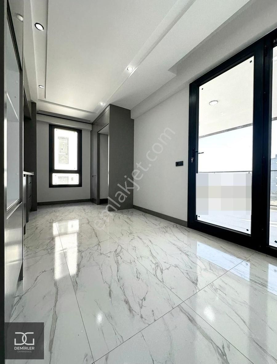 Demirler'den Yenişafakta Ebv. Banyolu Kat Seçenekli 140m² 2+1 - Görsel 27