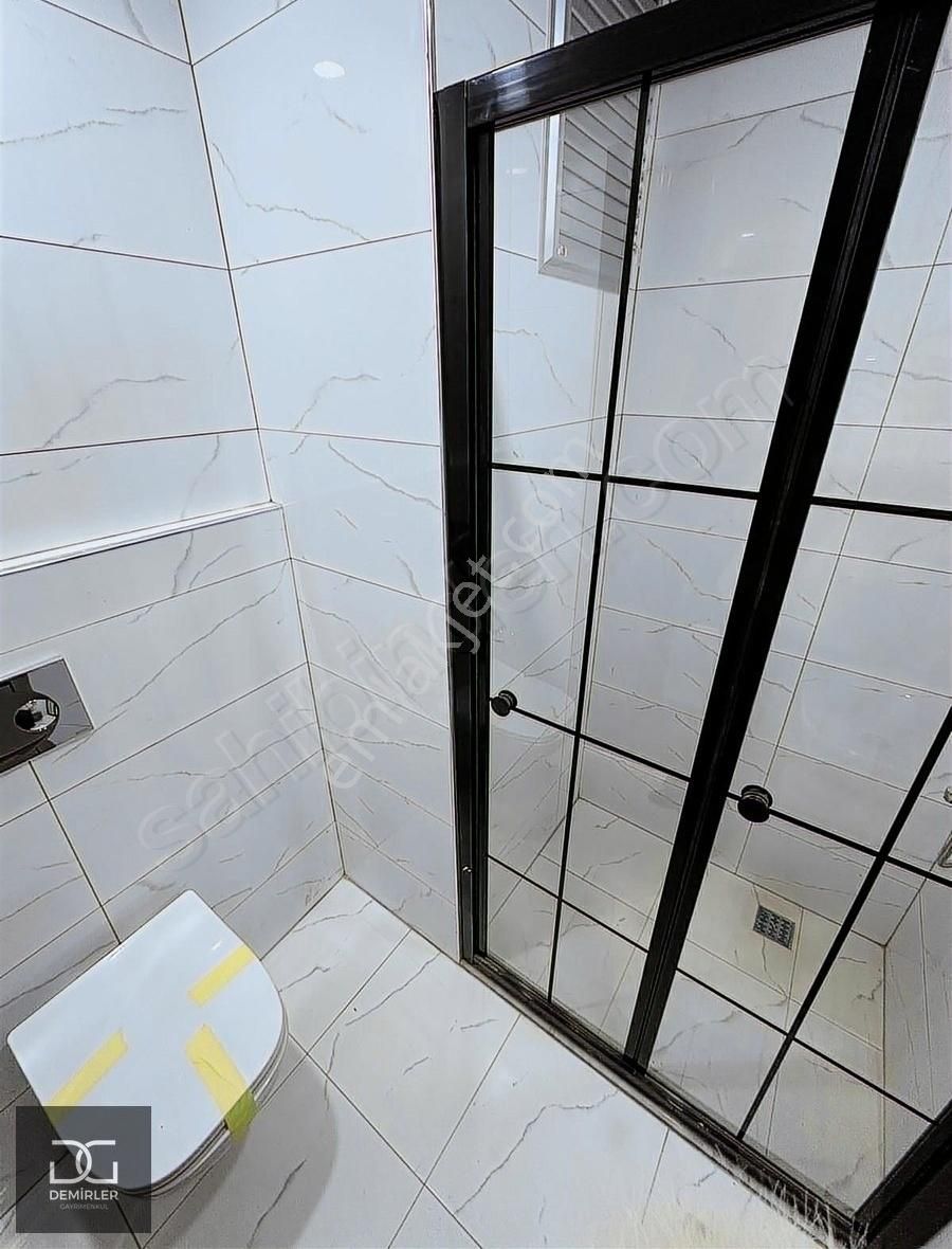 Demirler'den Yenişafakta Ebv. Banyolu Kat Seçenekli 140m² 2+1 - Görsel 30