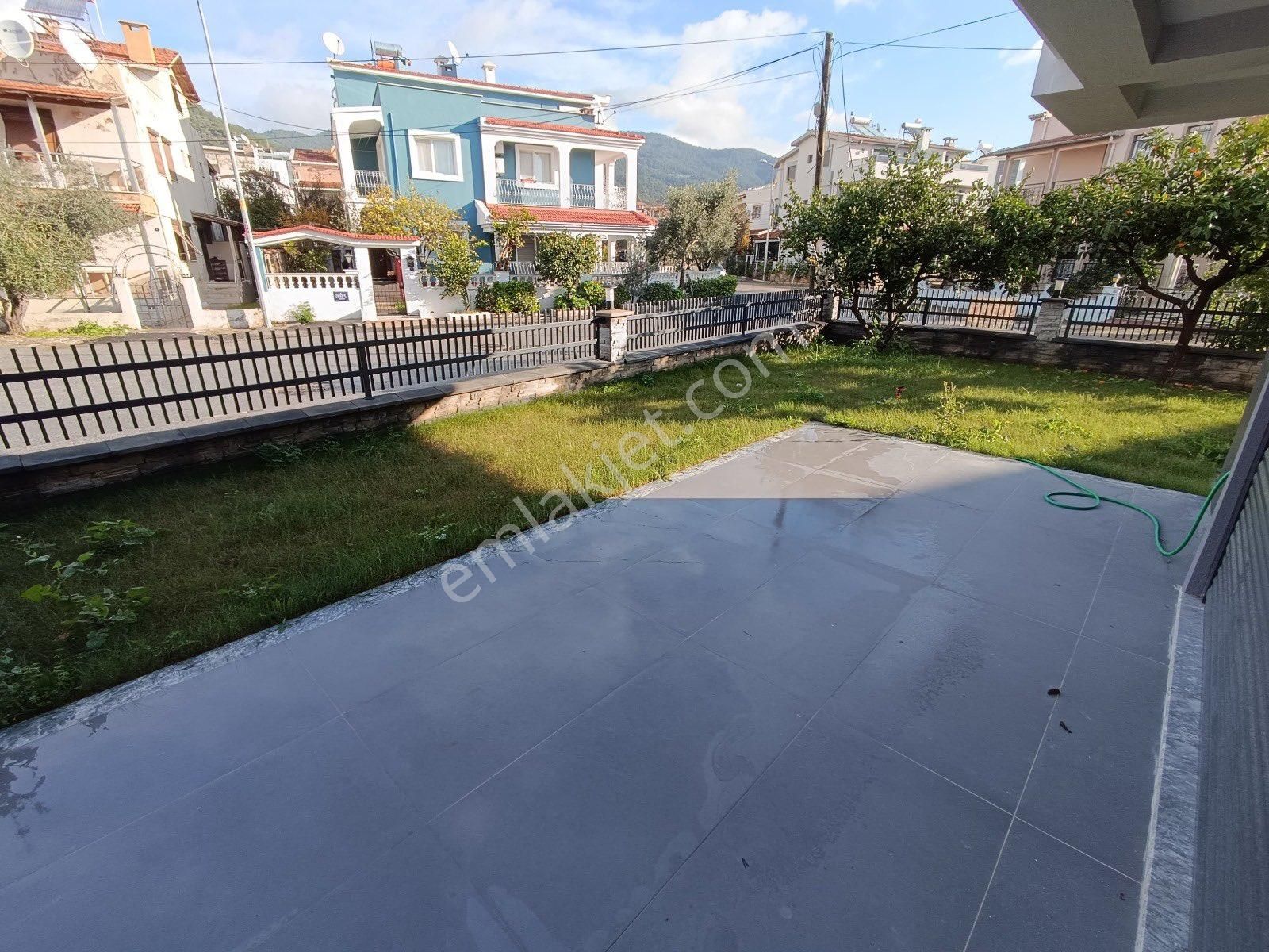 Özderede Köşe Geniş Bahçeli Vill - Görsel 6