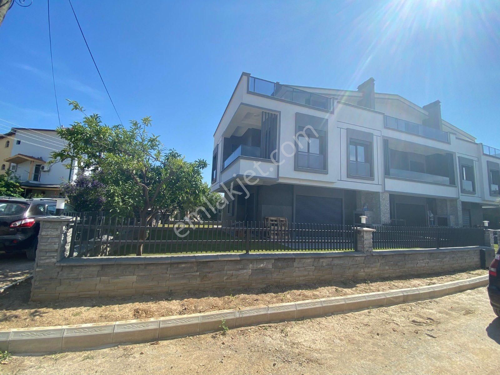 Özderede Köşe Geniş Bahçeli Vill - Görsel 15