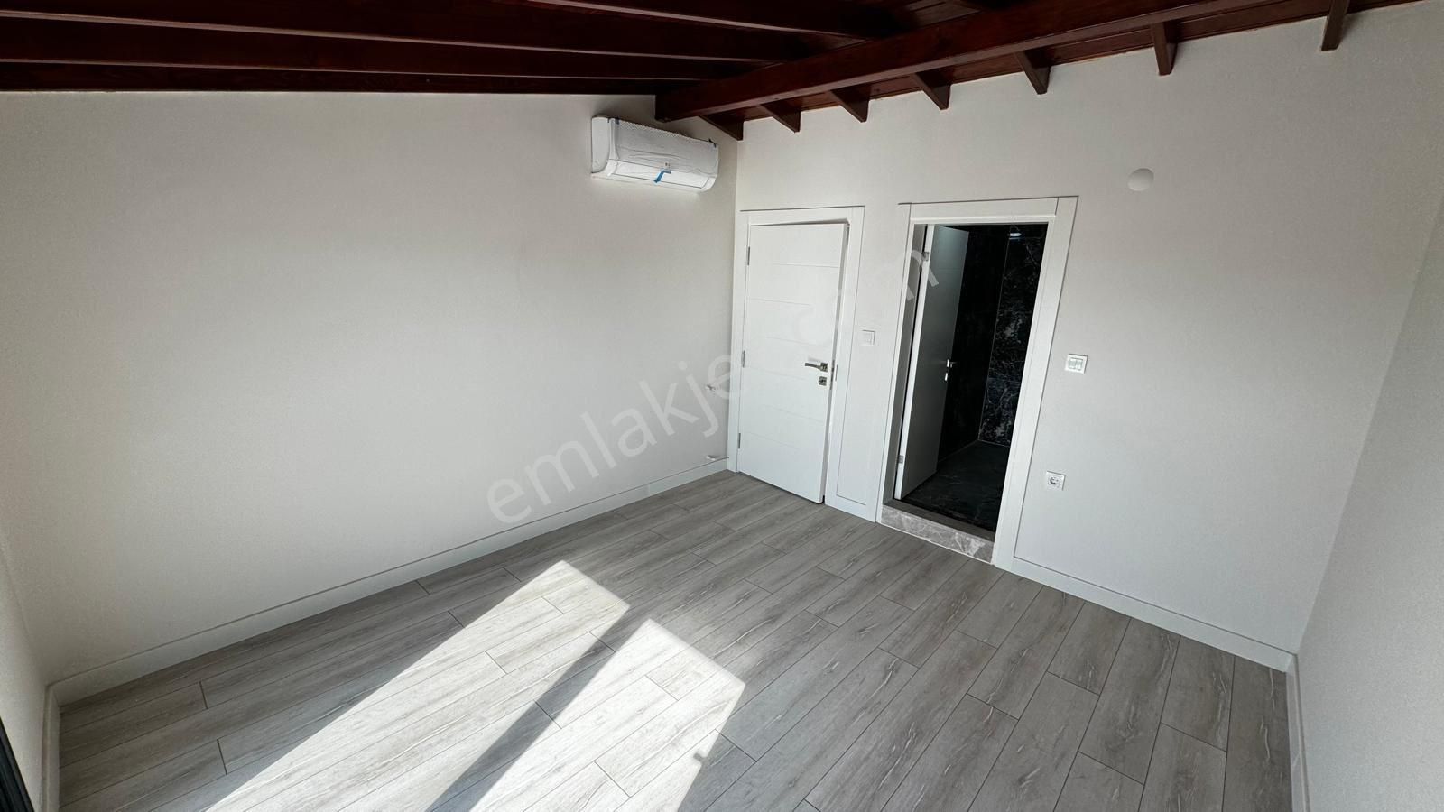 Özderede Denize 100 Metre Lüks Villa (pazarlığa Açık) - Görsel 31