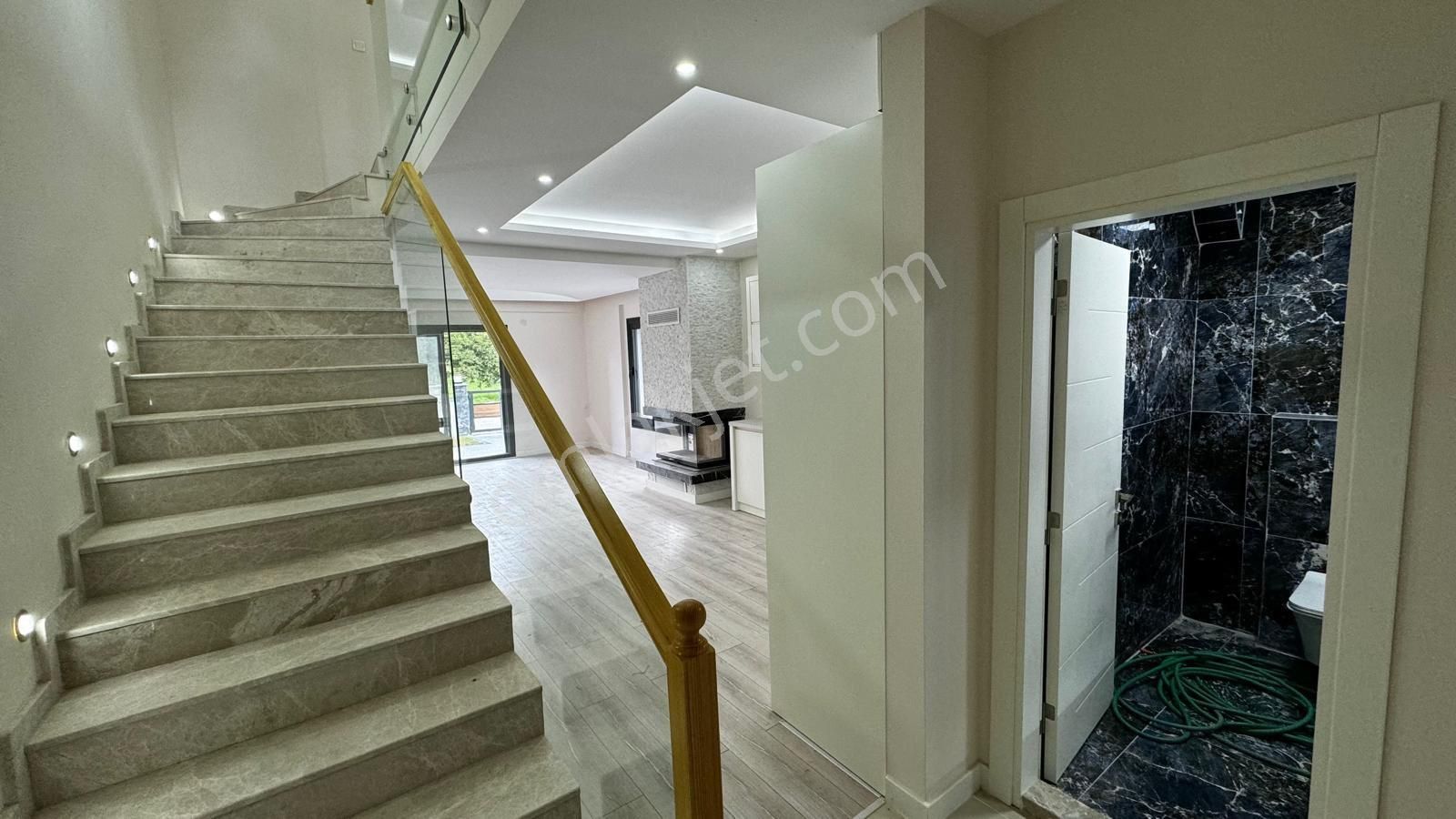 Özderede Denize 100 Metre Lüks Villa (pazarlığa Açık) - Görsel 17