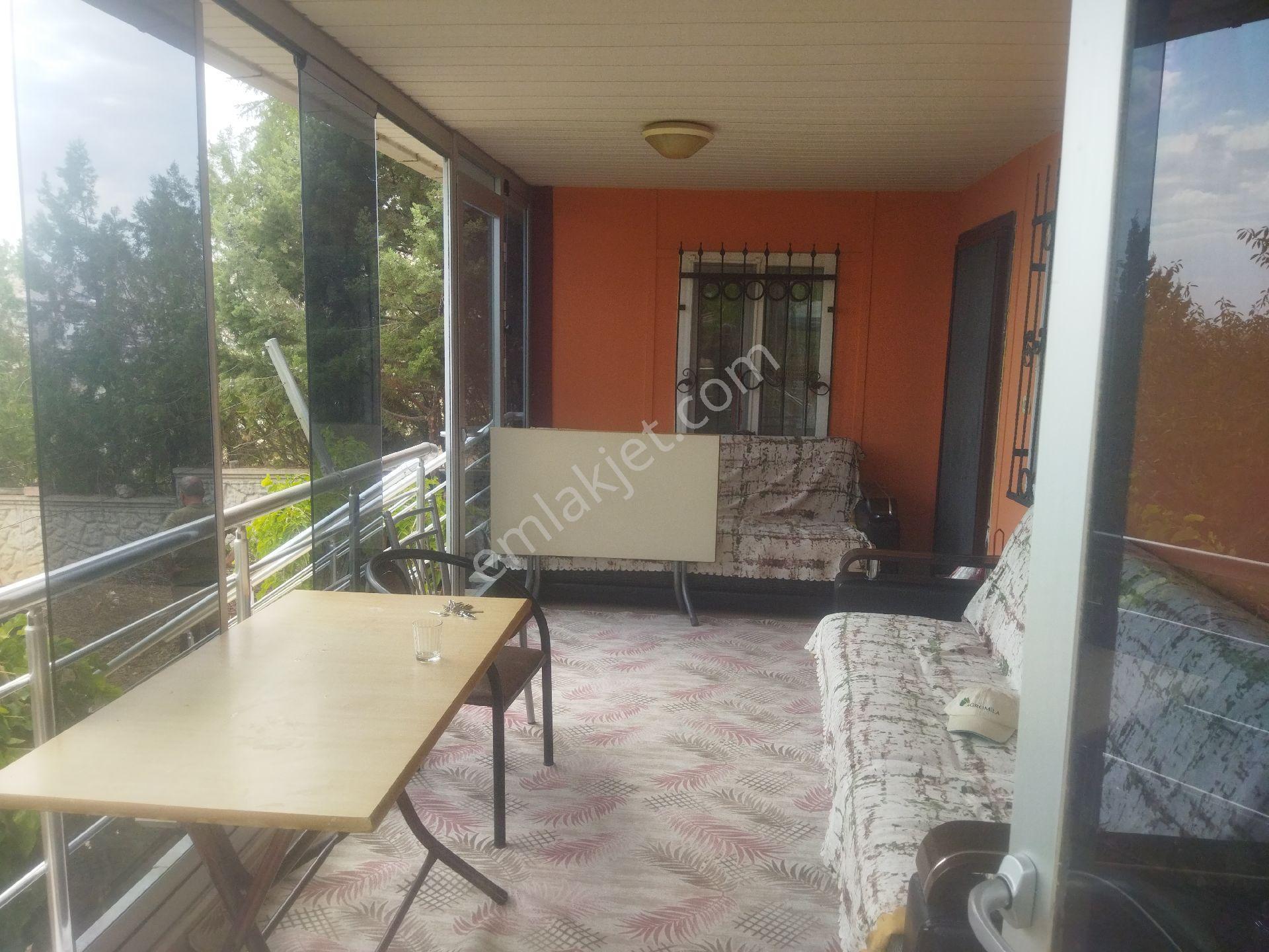 Gülistan Parsellerinde Satılık Arsa İçinde Evi Olan - Görsel 8