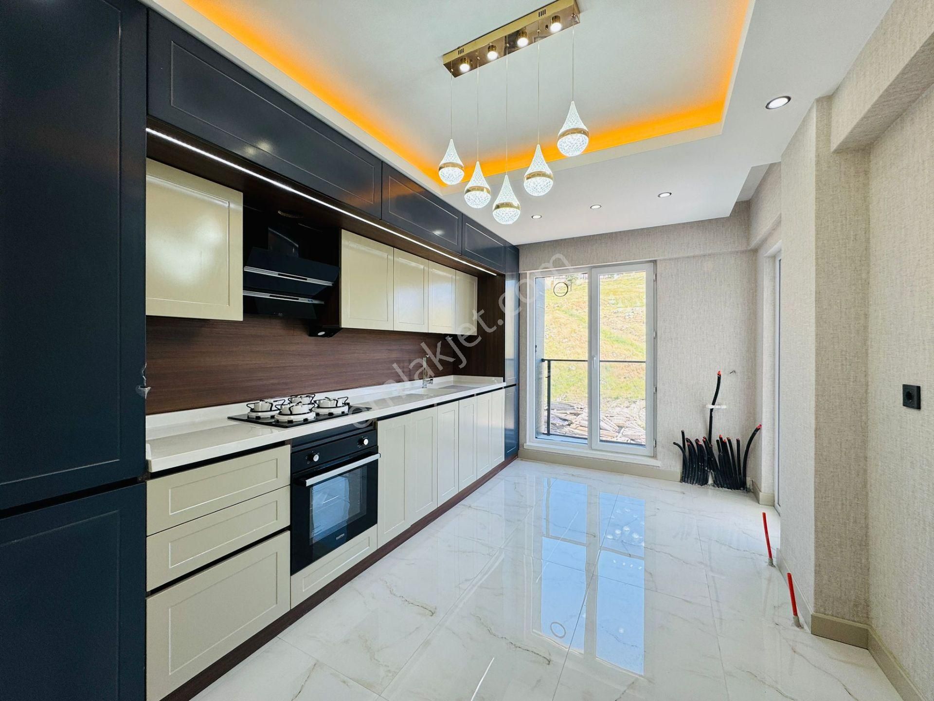 Keçiörende Ultra Lüks Sıfır 3+1 Daire