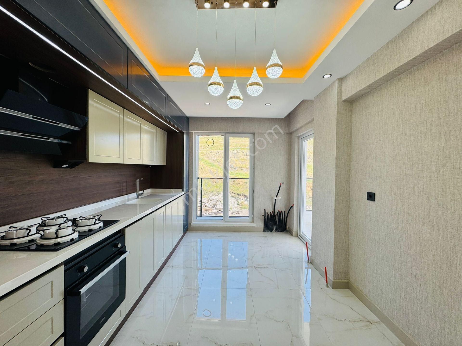 Keçiörende Ultra Lüks Sıfır 3+1 Daire - Görsel 2