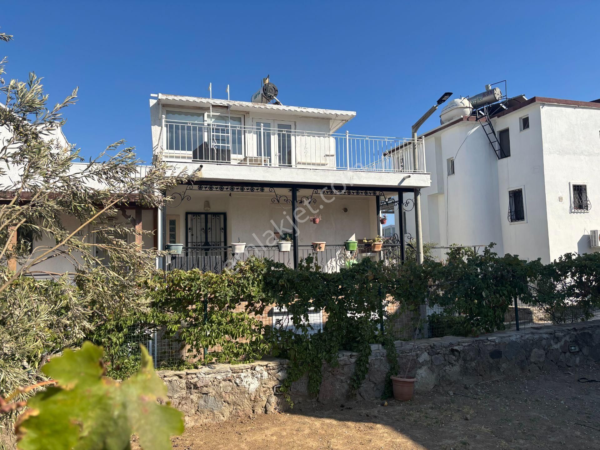 Bodrum Bitez'de Satılık Havuzlu, Deniz Manzaralı Tripleks Villa - Görsel 23