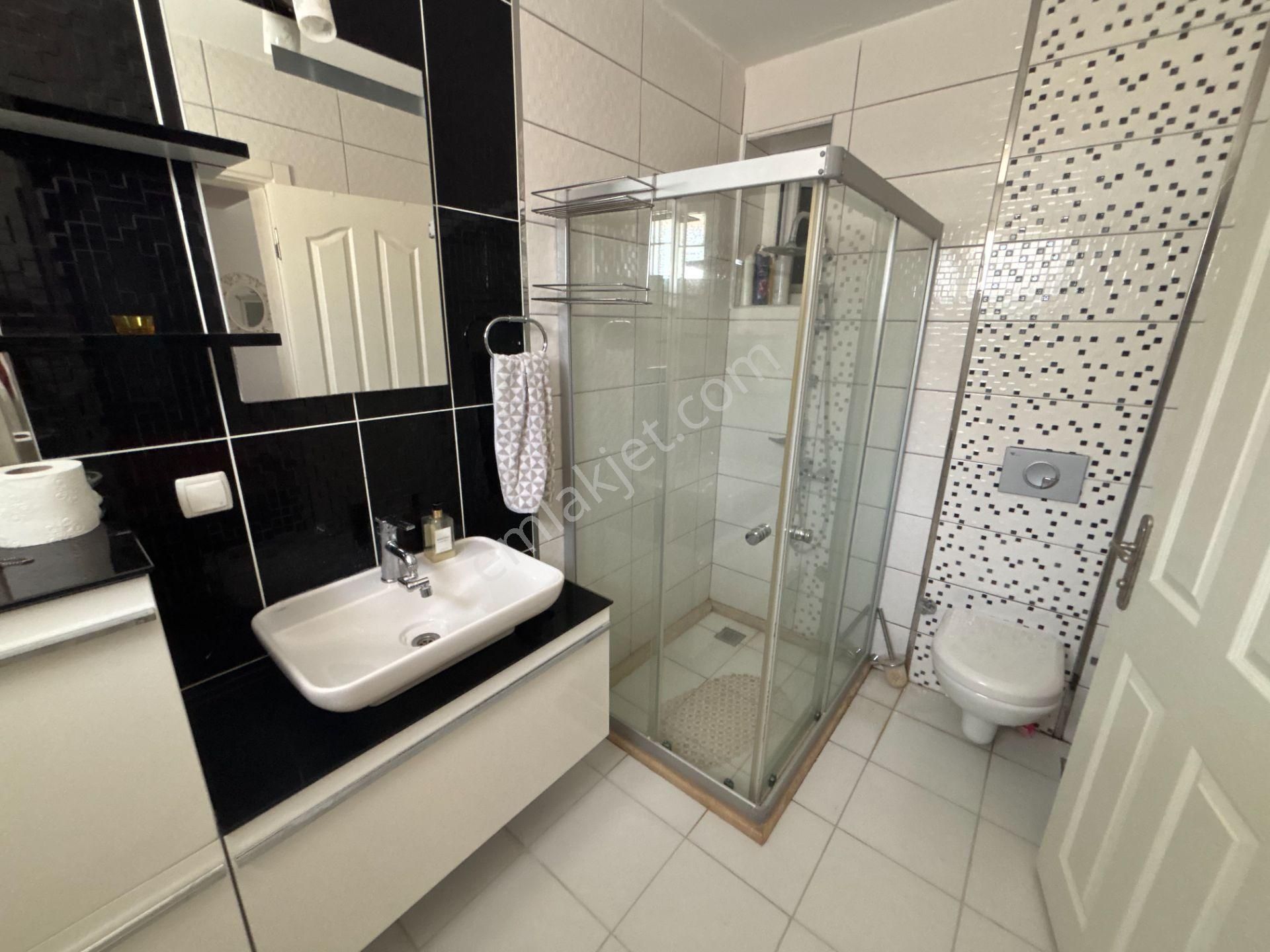 Bodrum Bitez'de Satılık Havuzlu, Deniz Manzaralı Tripleks Villa - Görsel 17