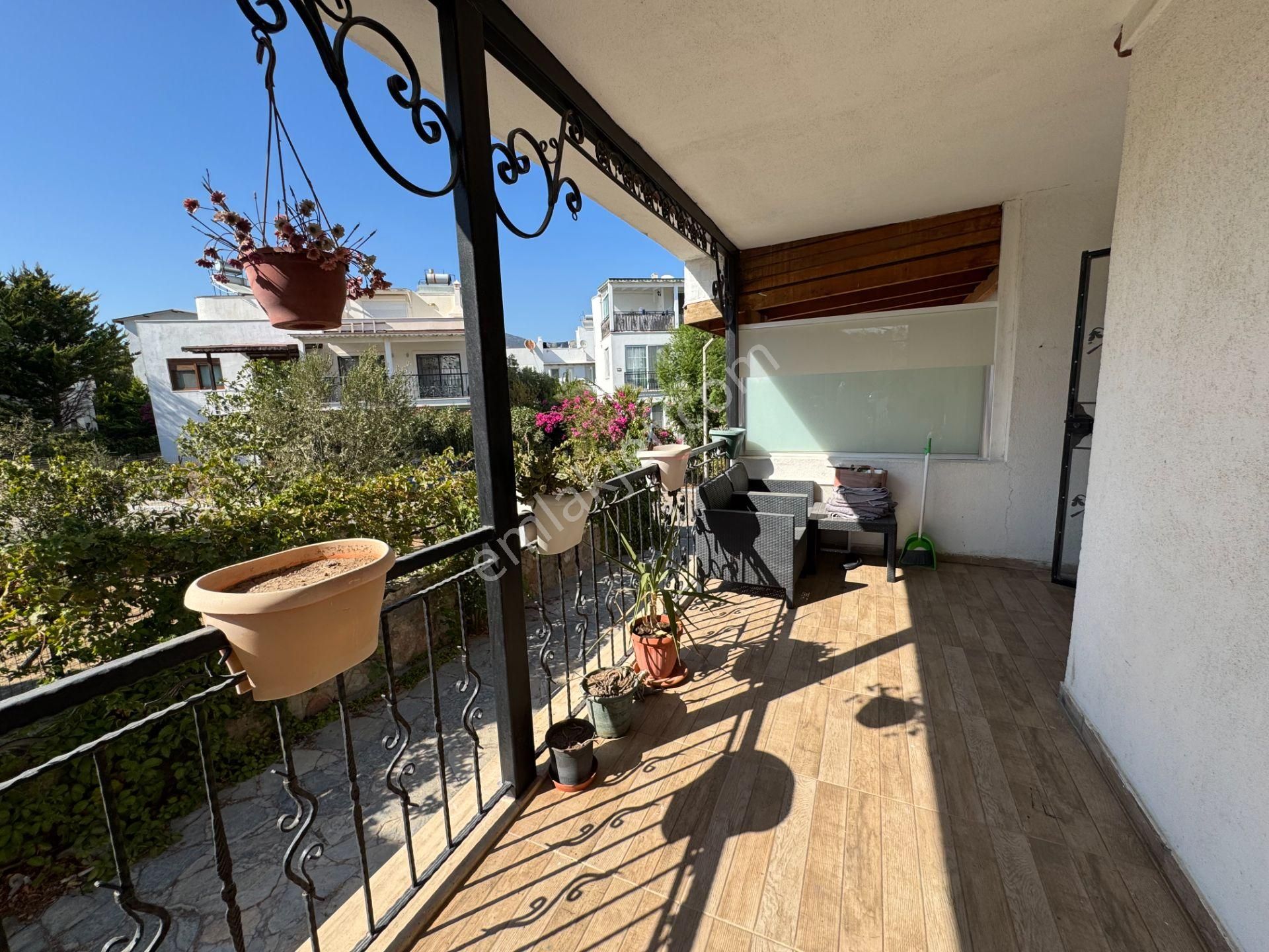 Bodrum Bitez'de Satılık Havuzlu, Deniz Manzaralı Tripleks Villa - Görsel 31