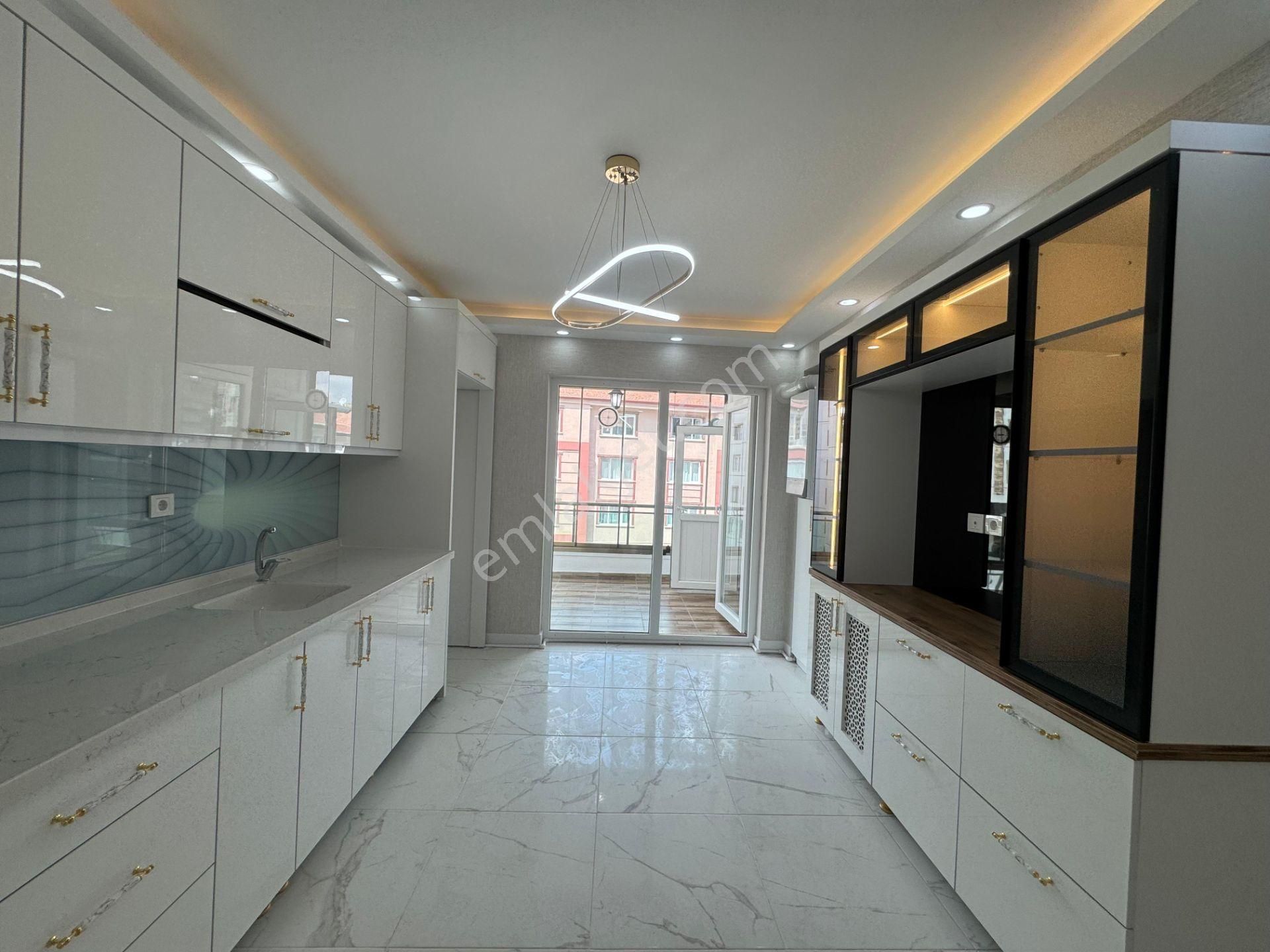 Keçiörende Full Yapılı Lüx Emsalerinin Çok Çok Altında 4+1 Satılık Daire - Görsel 8