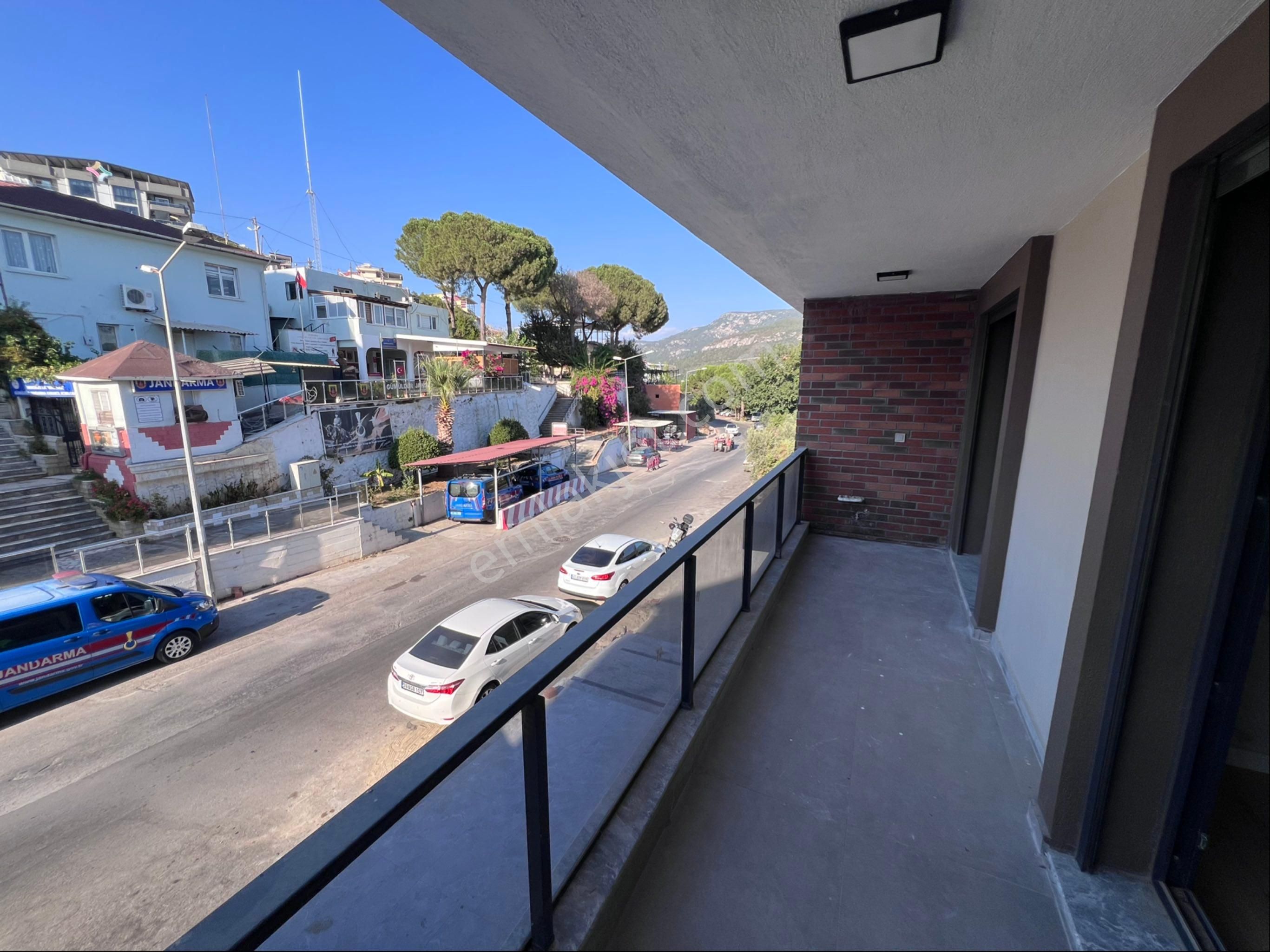 İzmir Menderes Gümüldür’de Modern Geniş Ferah 3+1 Daire - Görsel 5