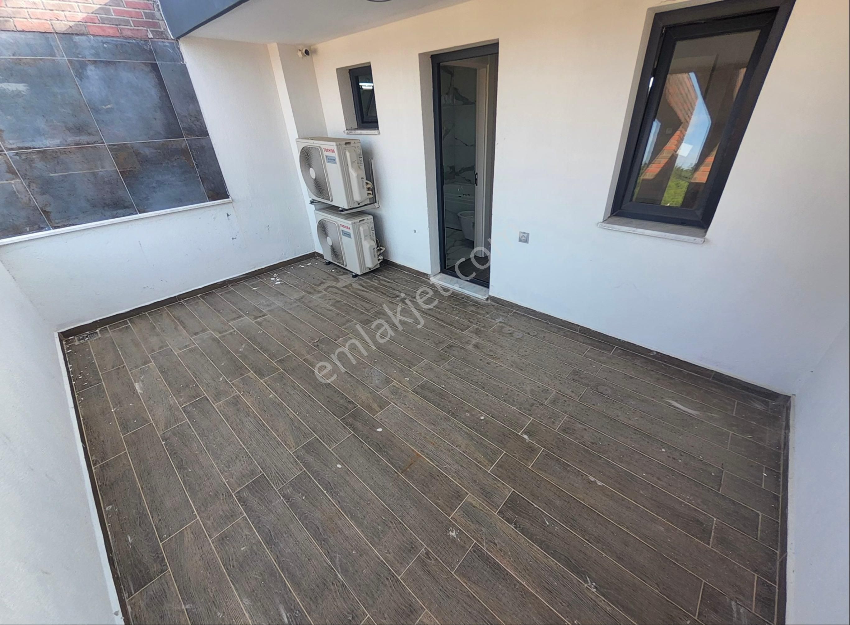 Özderede Denize Çok Yakın Müstakil Havuzlu Villa - Görsel 30