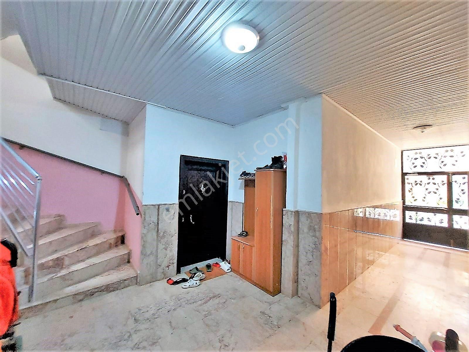 Seferihisar Ürkmez Merkezde Satılık 3 + 1 Geniş Ferah Kullanışlı Daire - Görsel 6