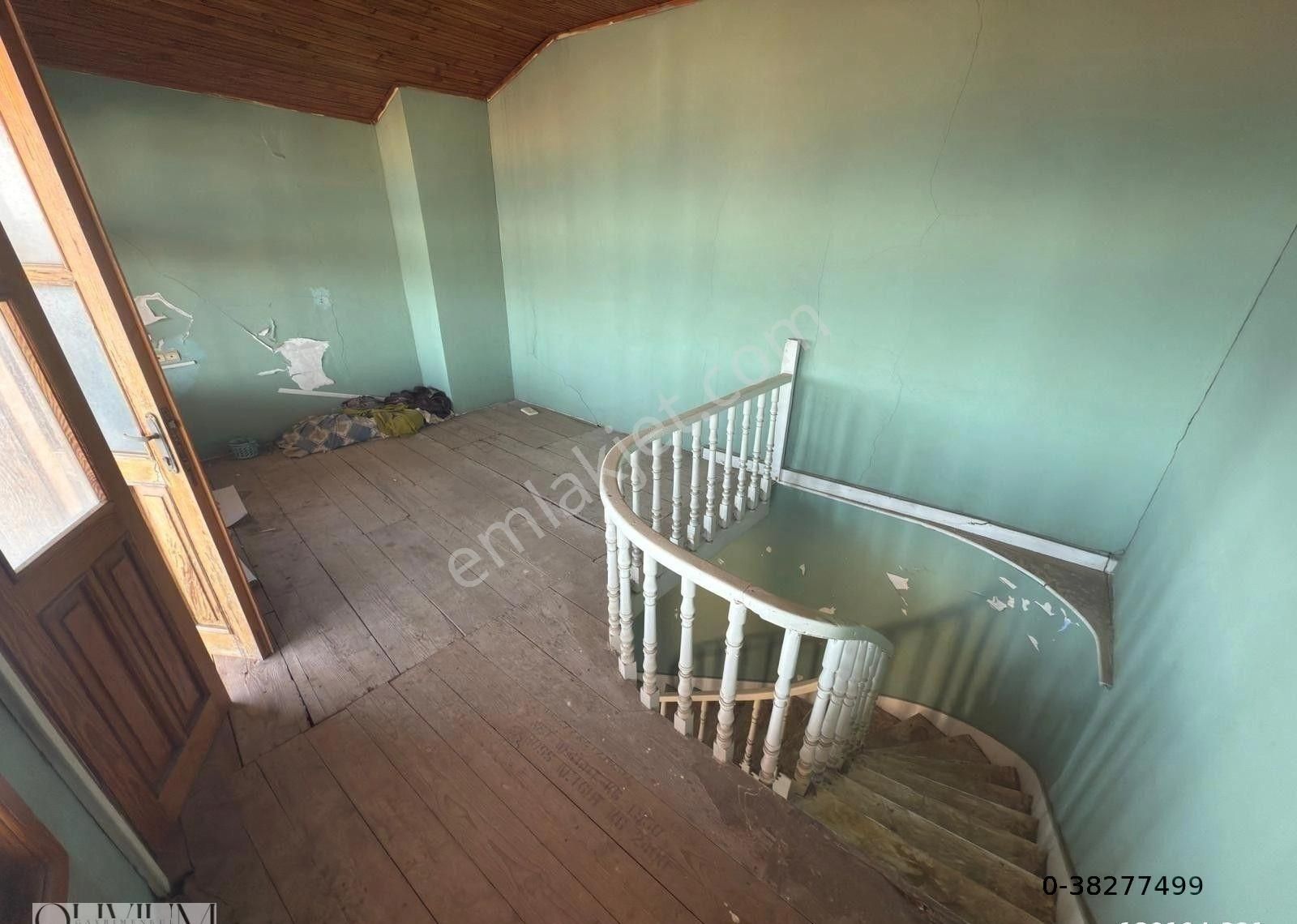 Olivium'dan Girit Mahallesinde Satılık Deniz Manzaralı Köşk - Görsel 9