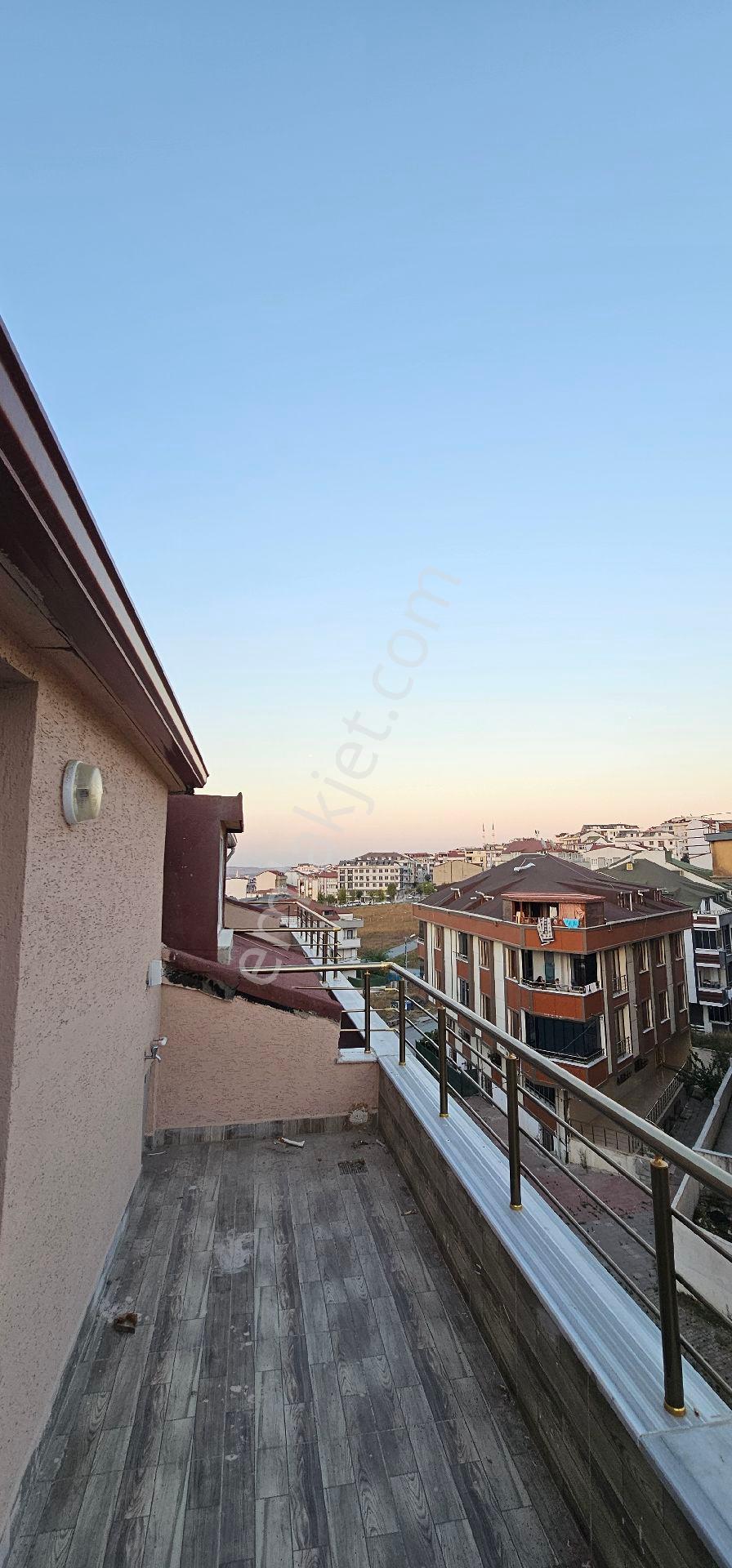 Arnavutköy Nenehatun Mahallesinde Satılık Dubleks - Görsel 17