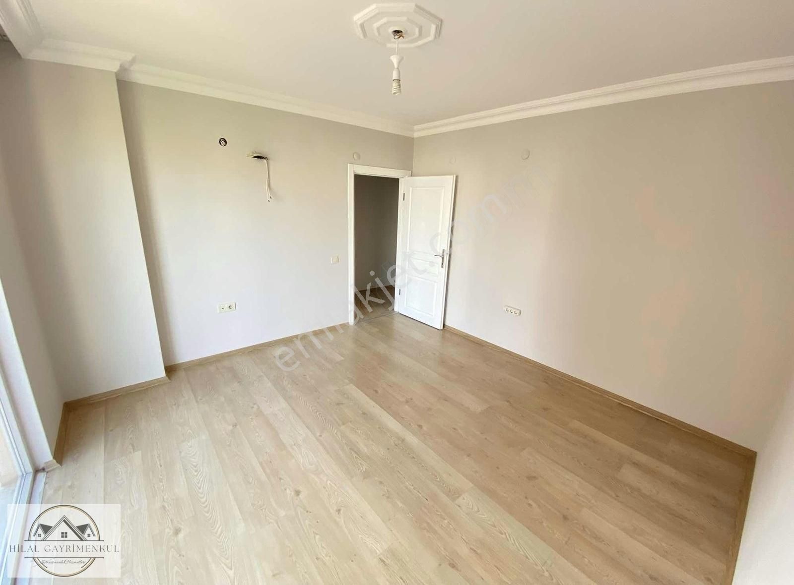 Hilal Gayrimenkul'den Yenigünde Caddedibi,arakatta,asansörlü 3+1 - Görsel 5