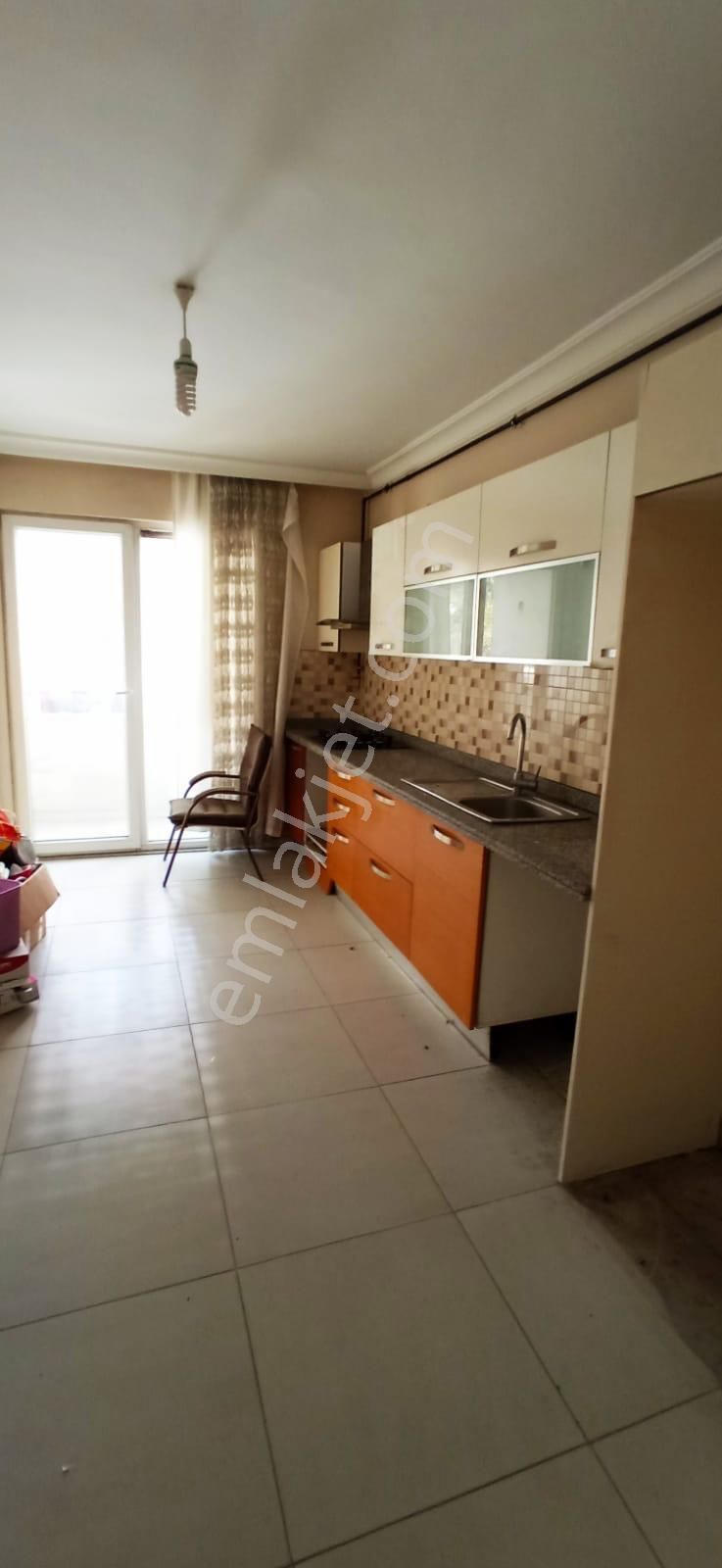 Beylikdüzünde Havuzlu Sitede 3+1 Kiralık Daire - Görsel 4