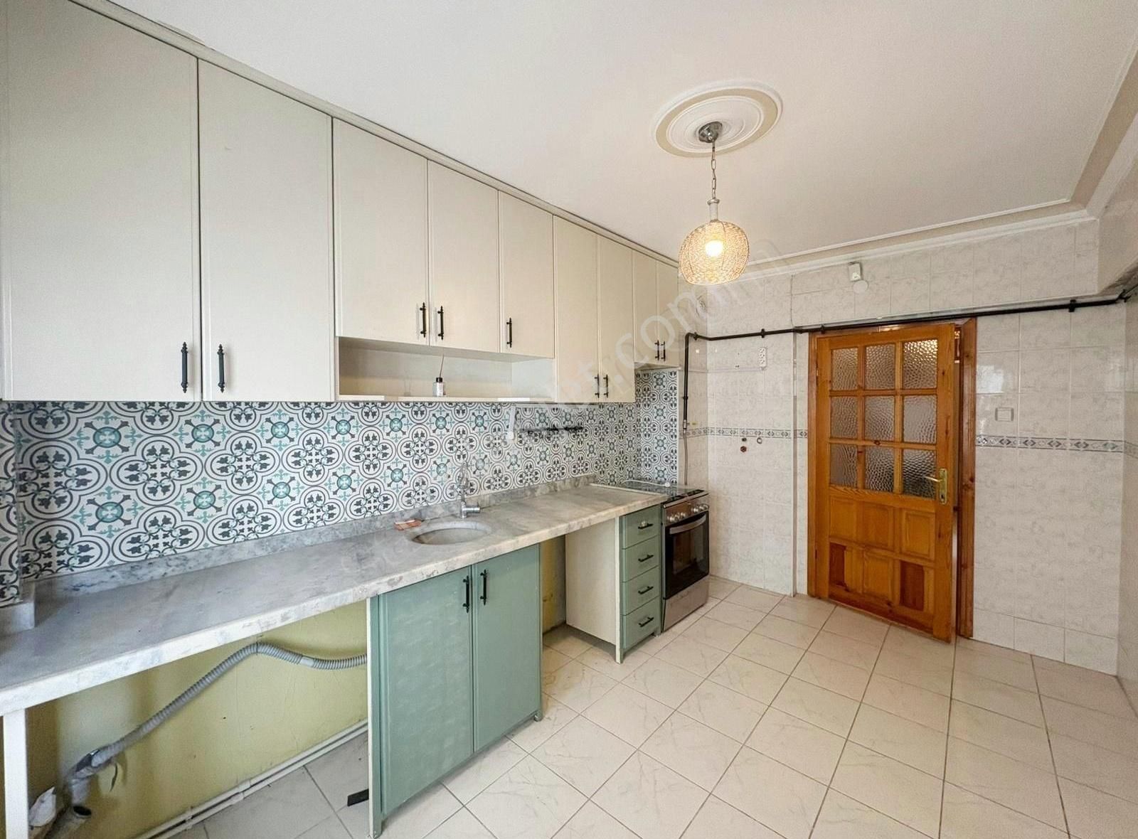 Şehrin Sakin-nezih-ferah Bölgesi Mantalomalı-d.gazlı-geniş 3+1 - Görsel 16