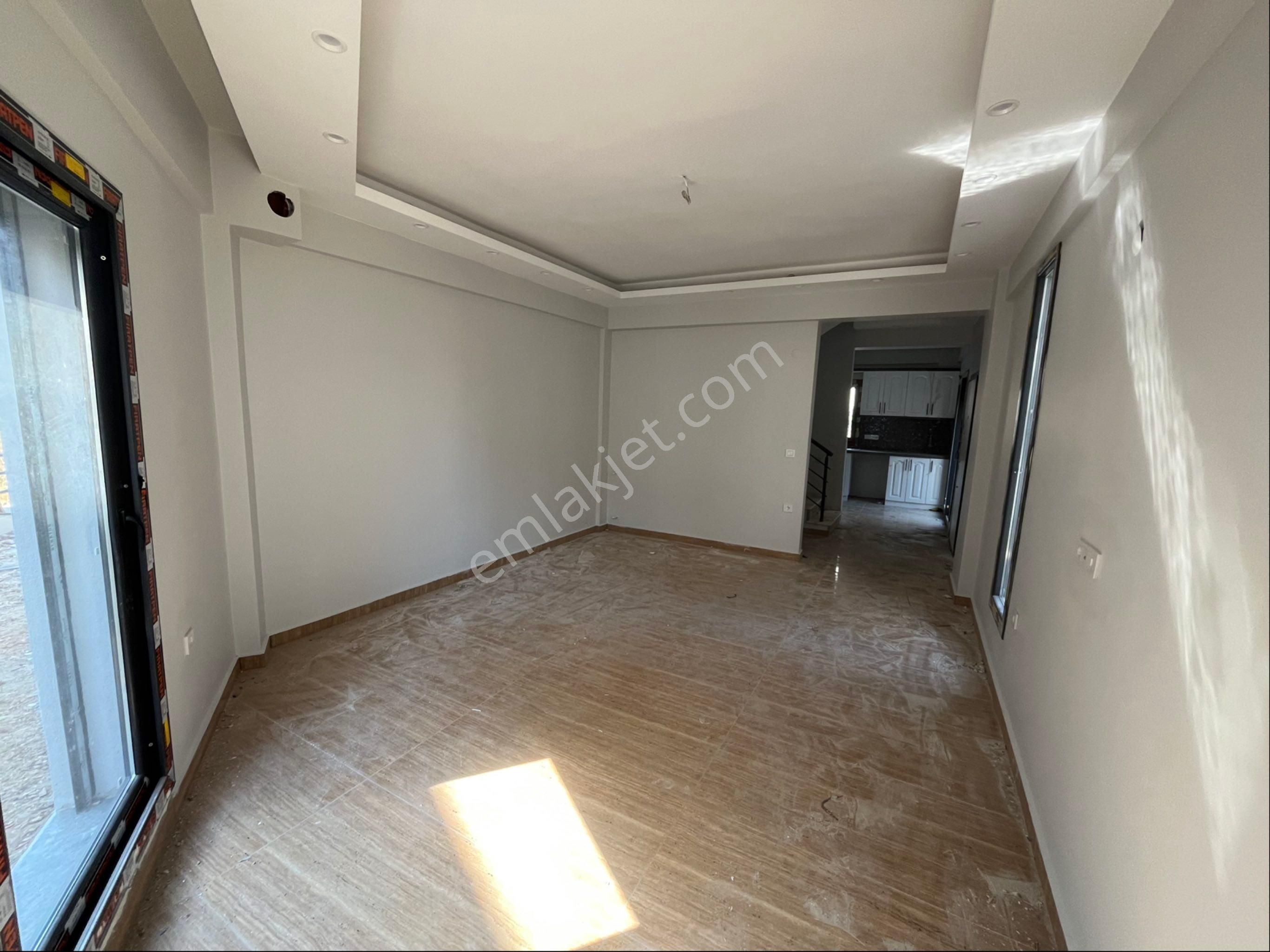 Ortamahallede Denize Yakın Kelepir Villa - Görsel 15