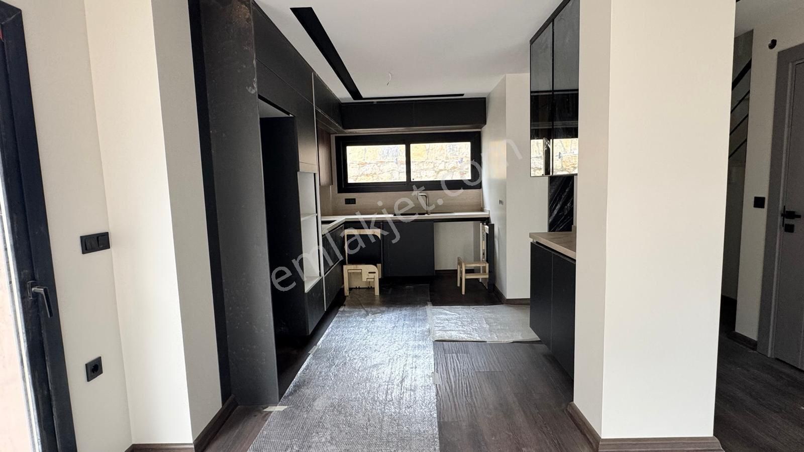 Denize Çok Yakın Uygun Lüks Villa - Görsel 9