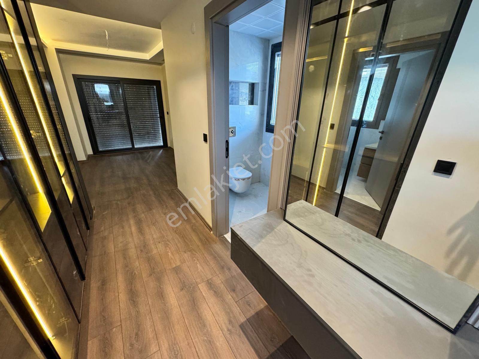 Denize Çok Yakın Uygun Lüks Villa - Görsel 27