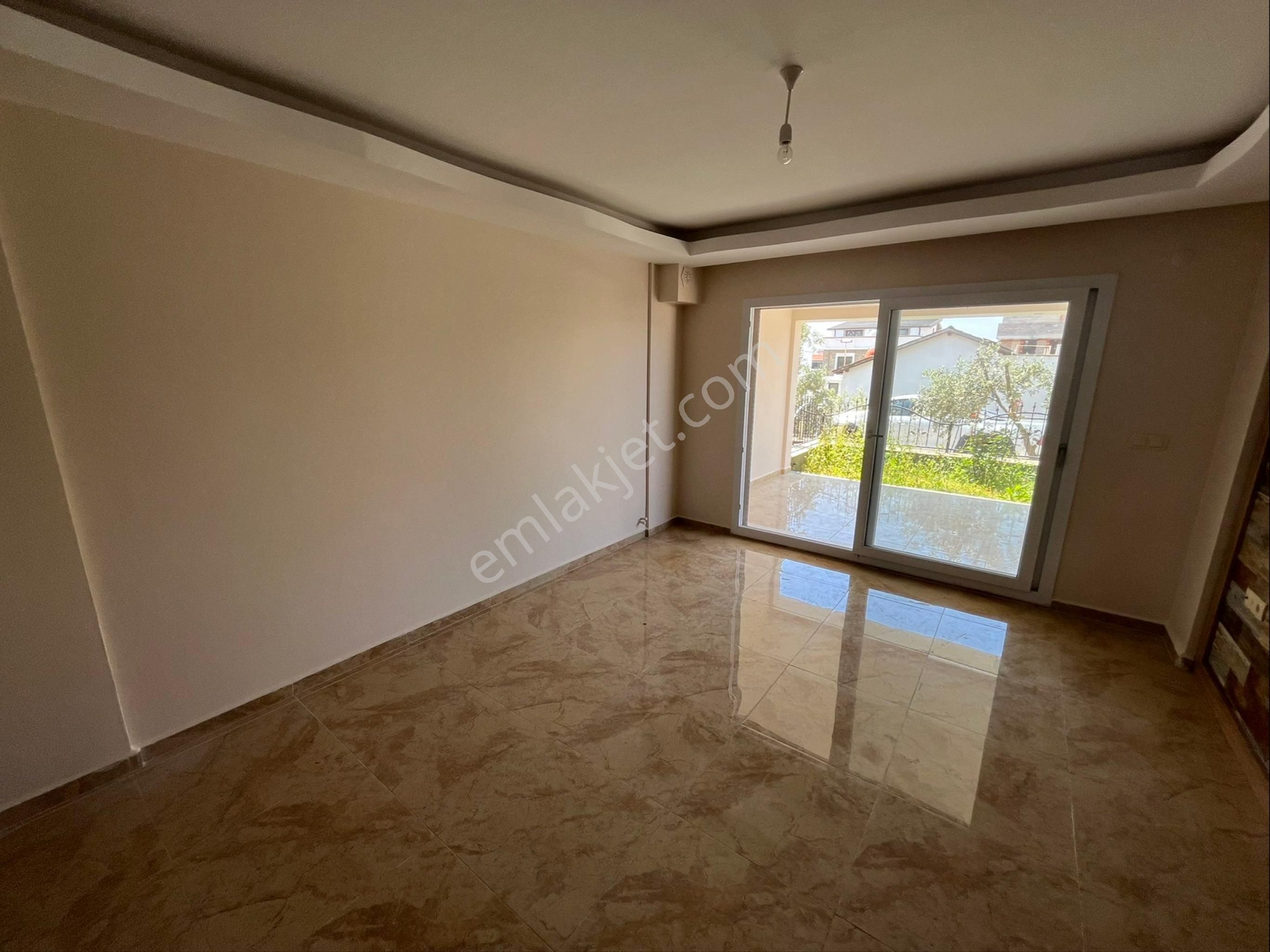 Ortamahallede Deniz Manzaralı Villa - Görsel 13