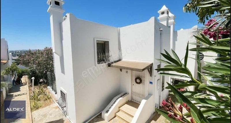 Bodrum Merkezde Kale Ve Marina Manzaralı 4+1 Dubleks Villa