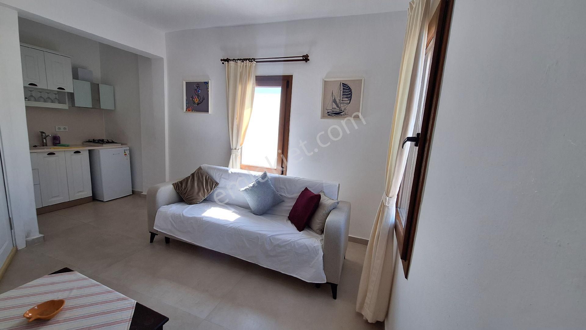 Kumbahçe, Eşyalı, Denize 50mt, 3 Alternatif Daire, Ltf. Açk. Okuyun - Görsel 6