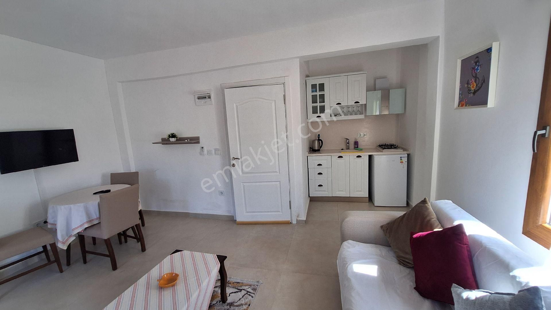 Kumbahçe, Eşyalı, Denize 50mt, 3 Alternatif Daire, Ltf. Açk. Okuyun - Görsel 12