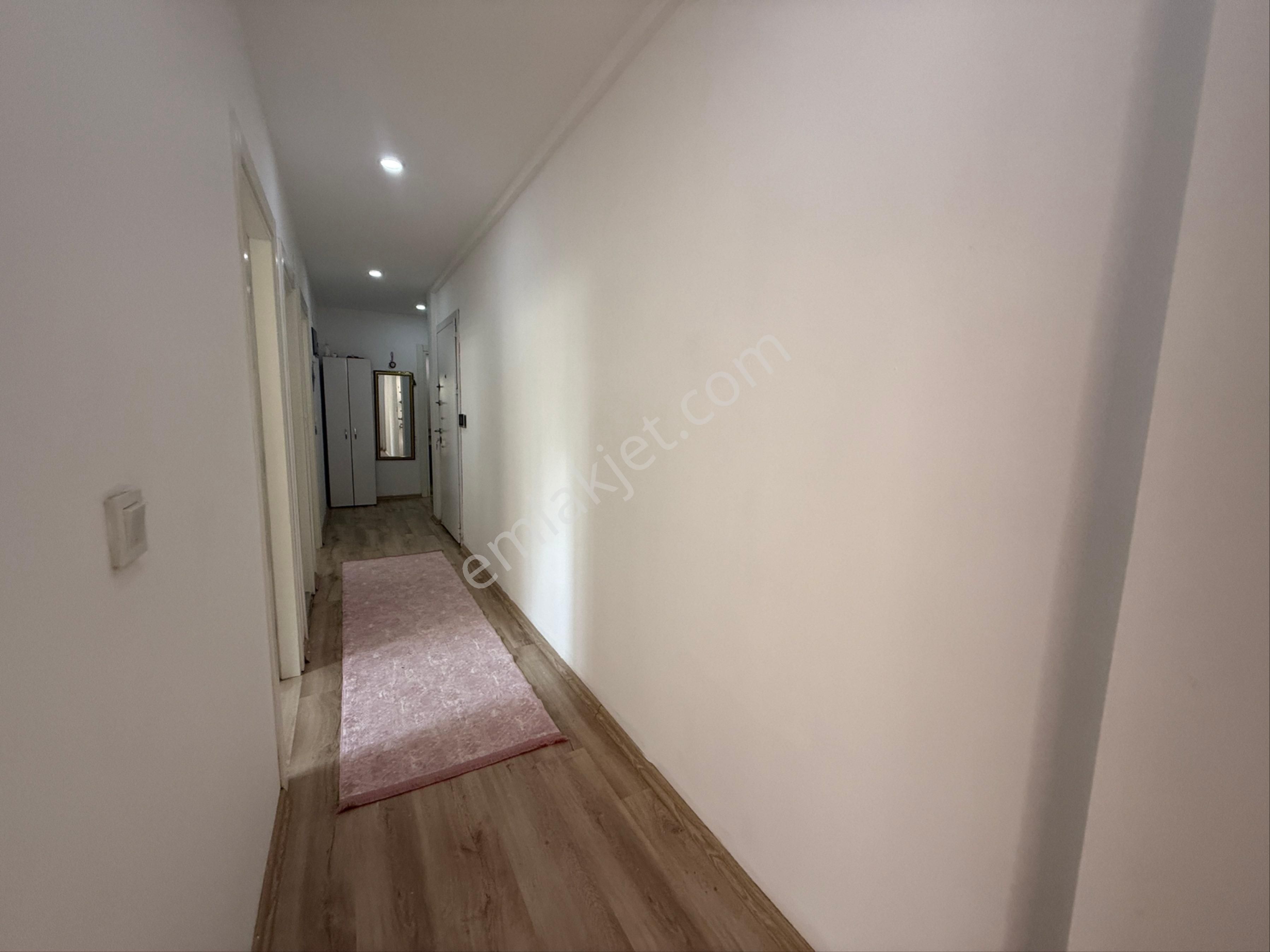 Ilıcada Satılık 2+1 Daire Köşe Manzaralı - Görsel 21