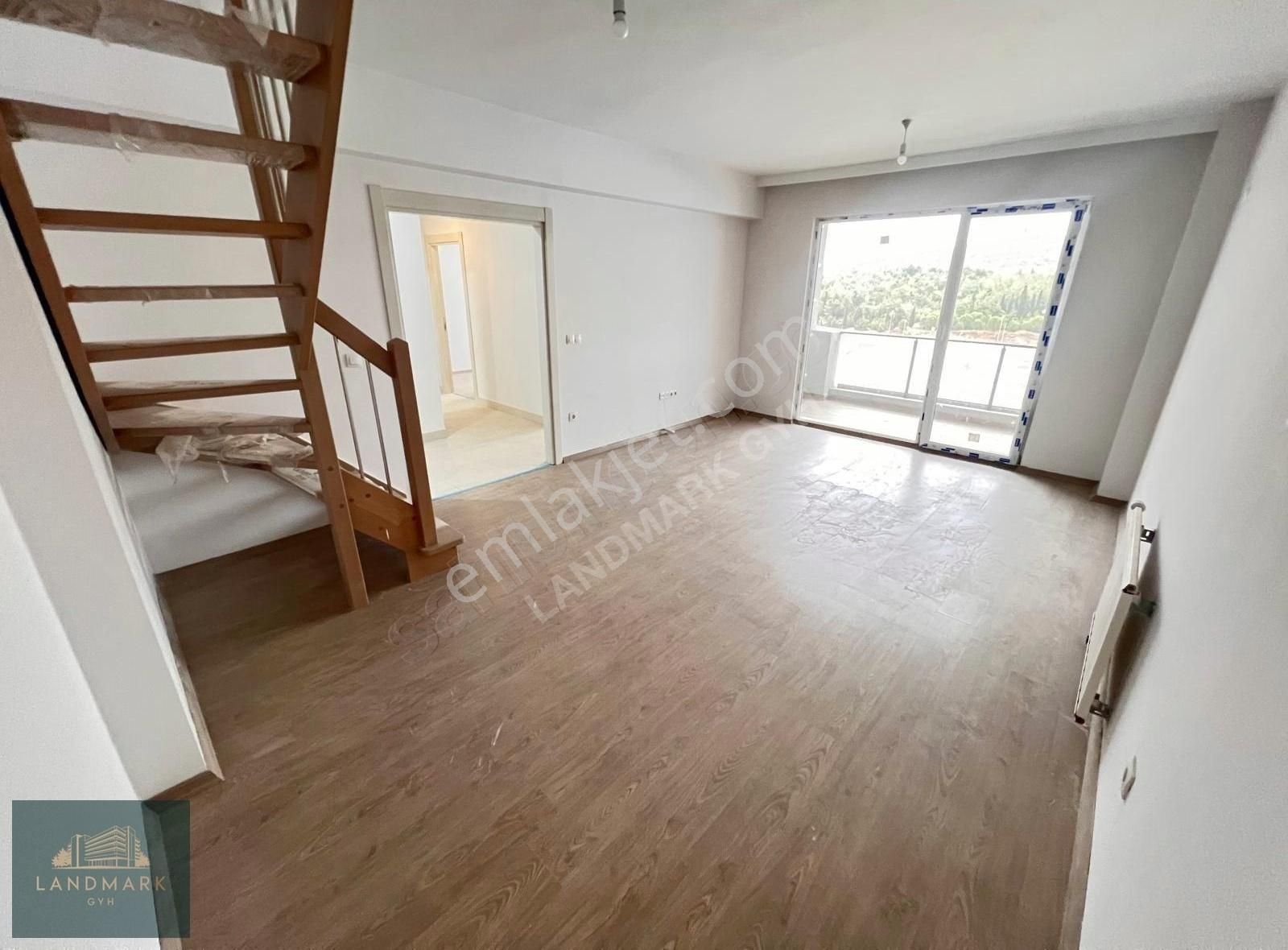 Site Yetkili Emlak Ofisinden Kiralık 4+1 Dubleks - Görsel 6