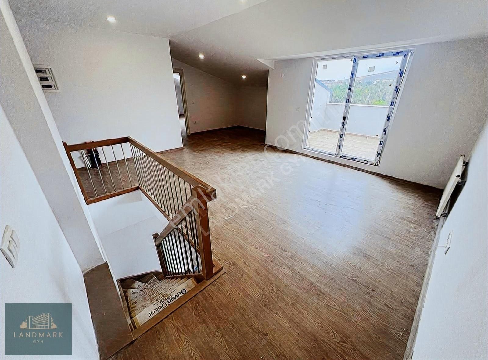 Site Yetkili Emlak Ofisinden Kiralık 4+1 Dubleks - Görsel 4