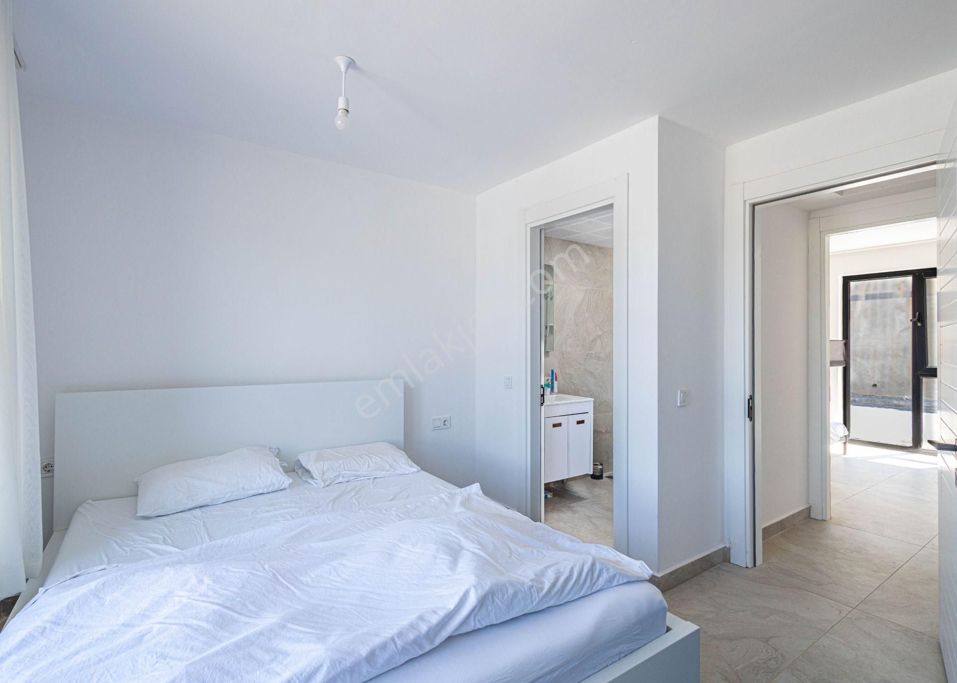 Boğaziçi Adabükü'nde Fırsat !! Plajlı Yeni Site, Yeni Daire,2+1, Kaçmaz - Görsel 13