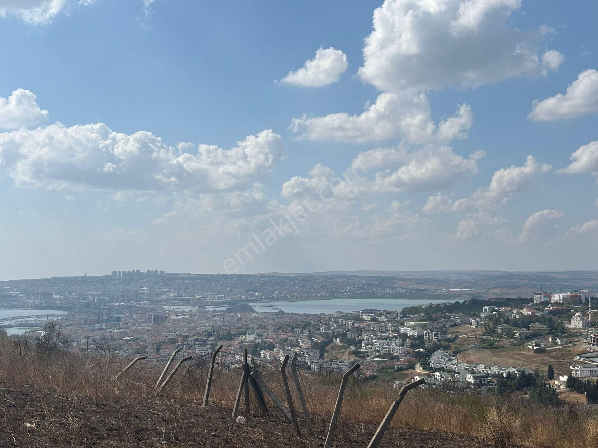 İstanbul Büyükçekmece'de Satılık Deniz Manzaralı Arsa