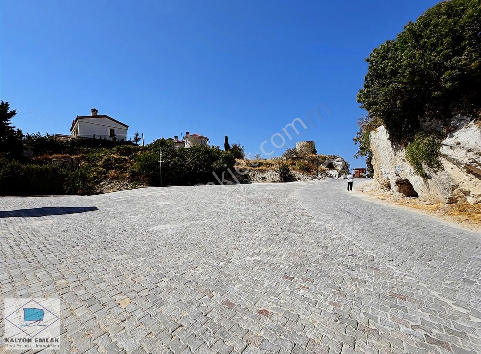 Alaçatı Köy İçi Turizm Ve Konut İmarlı Satılık Arsa - Görsel 16