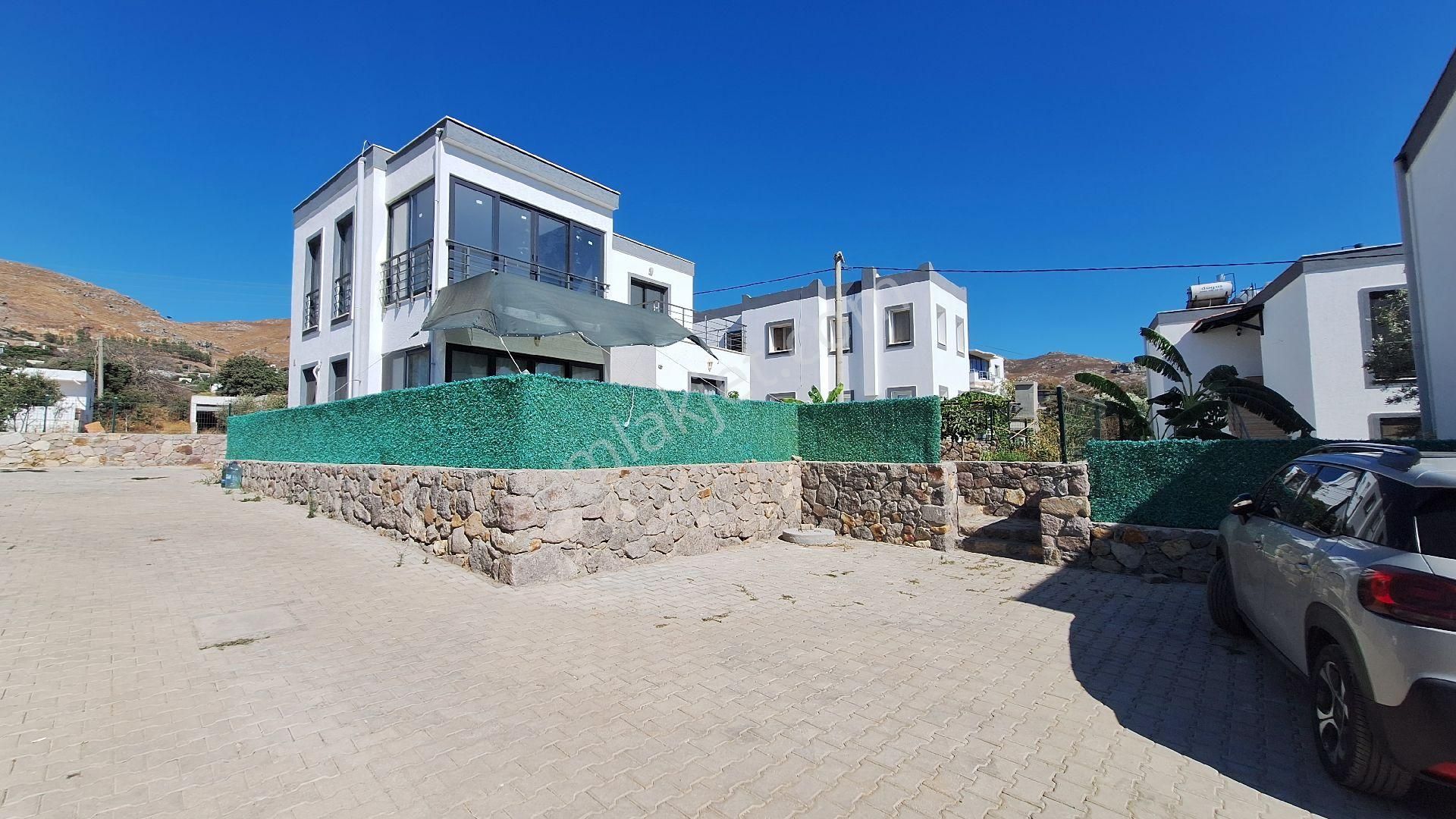 Gümüşlük'te, 2+1 Yepyeni, Taşınmaya Hazır, Kısmi Deniz Manzaralı, Muhteşem Işık Alan Ferah Daire - Görsel 4