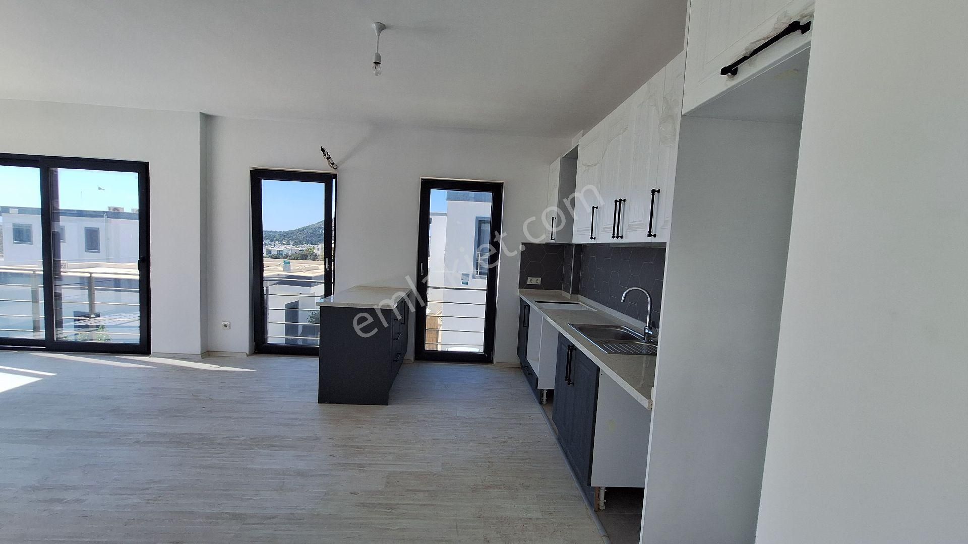 Gümüşlük'te, 2+1 Yepyeni, Taşınmaya Hazır, Kısmi Deniz Manzaralı, Muhteşem Işık Alan Ferah Daire - Görsel 19