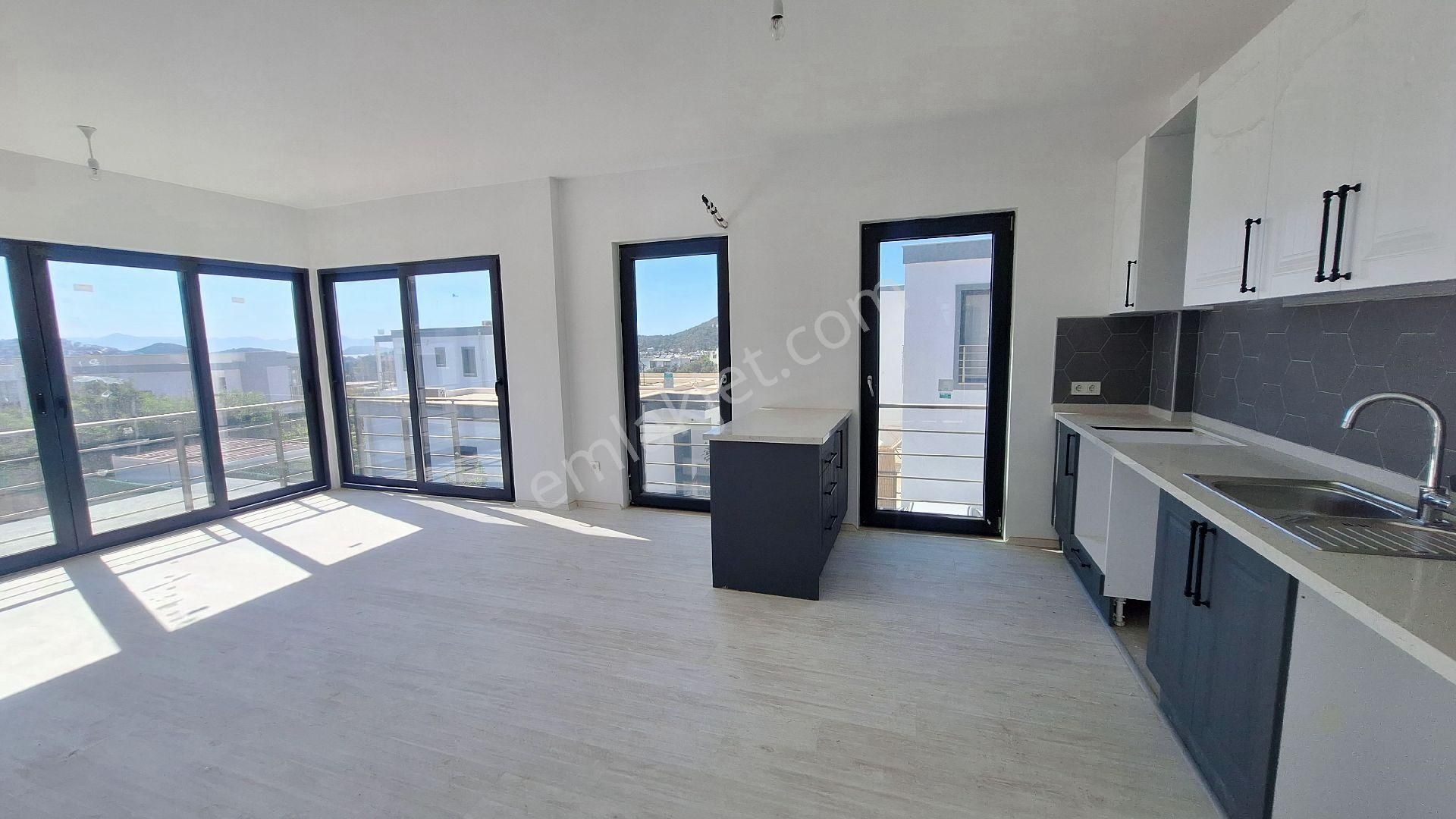 Gümüşlük'te, 2+1 Yepyeni, Taşınmaya Hazır, Kısmi Deniz Manzaralı, Muhteşem Işık Alan Ferah Daire - Görsel 7