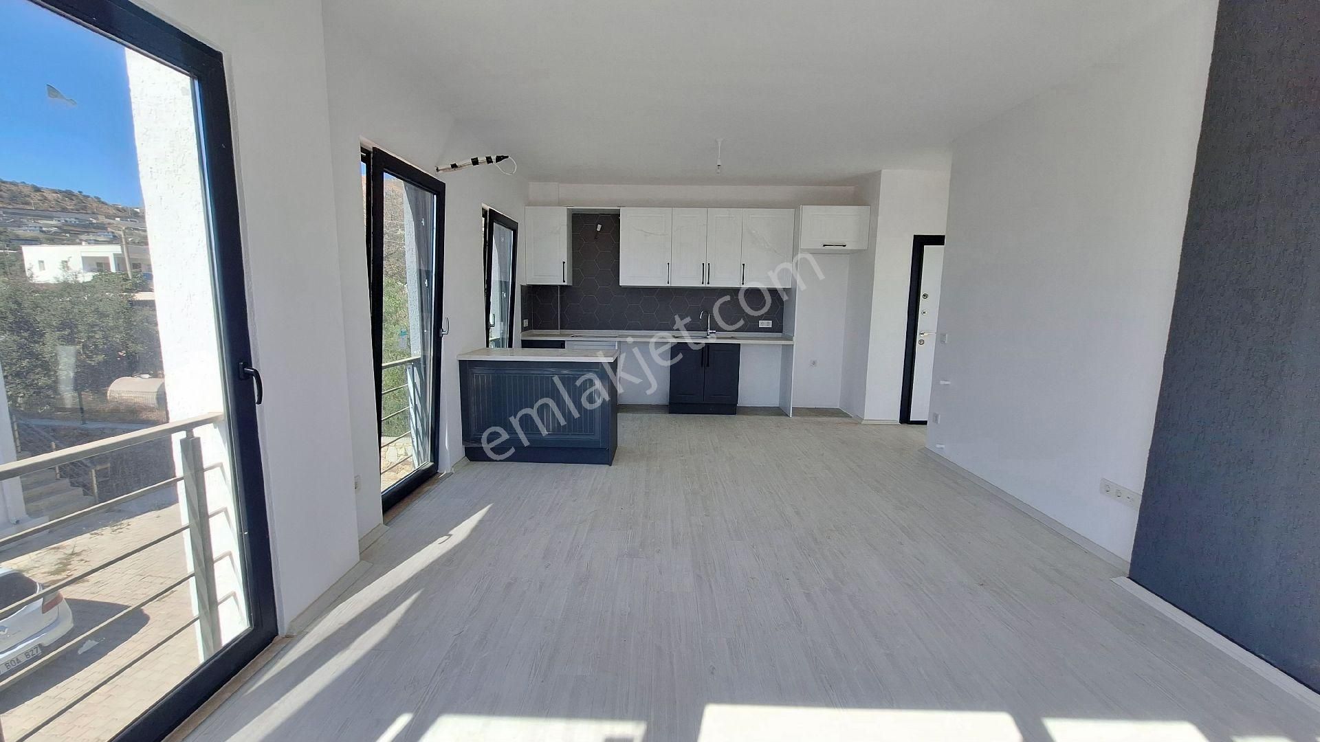 Gümüşlük'te, 2+1 Yepyeni, Taşınmaya Hazır, Kısmi Deniz Manzaralı, Muhteşem Işık Alan Ferah Daire - Görsel 20