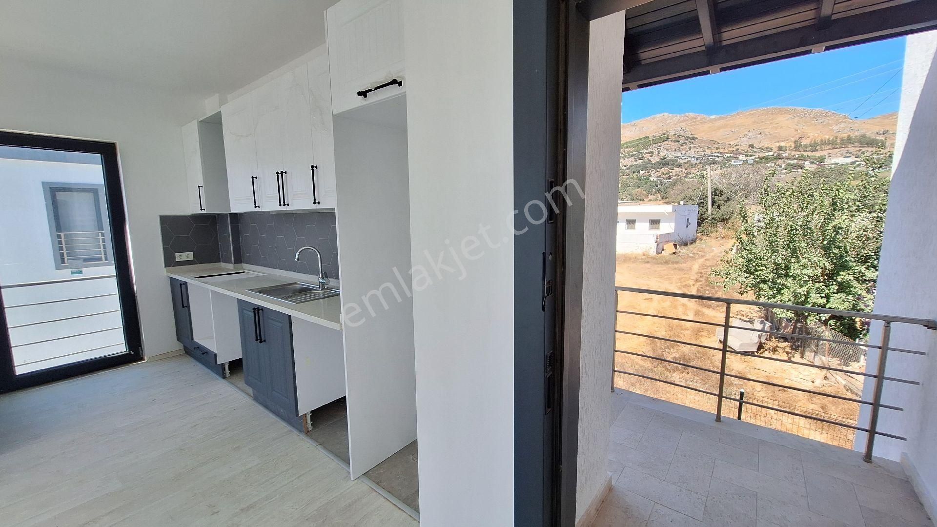 Gümüşlük'te, 2+1 Yepyeni, Taşınmaya Hazır, Kısmi Deniz Manzaralı, Muhteşem Işık Alan Ferah Daire - Görsel 24