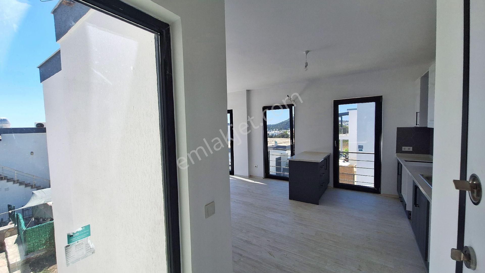 Gümüşlük'te, 2+1 Yepyeni, Taşınmaya Hazır, Kısmi Deniz Manzaralı, Muhteşem Işık Alan Ferah Daire - Görsel 25