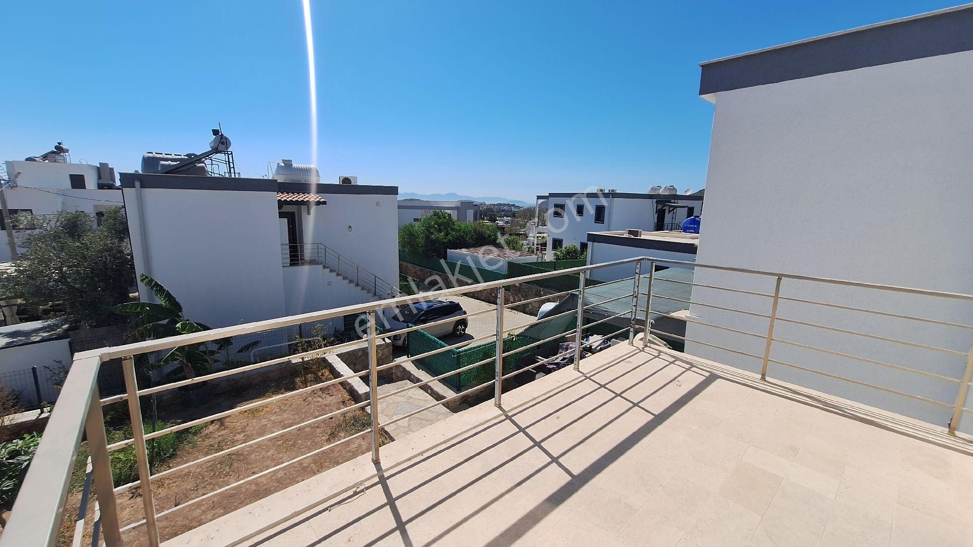 Gümüşlük'te, 2+1 Yepyeni, Taşınmaya Hazır, Kısmi Deniz Manzaralı, Muhteşem Işık Alan Ferah Daire - Görsel 28