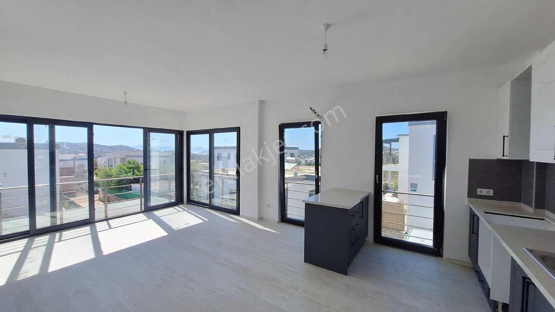 Gümüşlük'te, 2+1 Yepyeni, Taşınmaya Hazır, Kısmi Deniz Manzaralı, Muhteşem Işık Alan Ferah Daire - Görsel 9