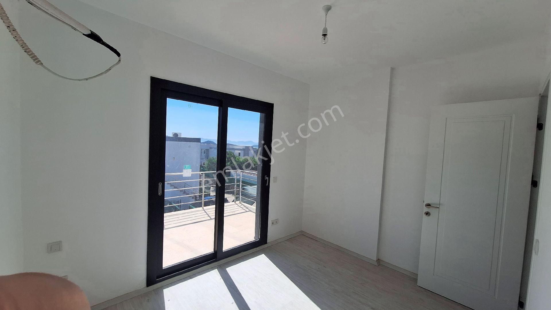 Gümüşlük'te, 2+1 Yepyeni, Taşınmaya Hazır, Kısmi Deniz Manzaralı, Muhteşem Işık Alan Ferah Daire - Görsel 30