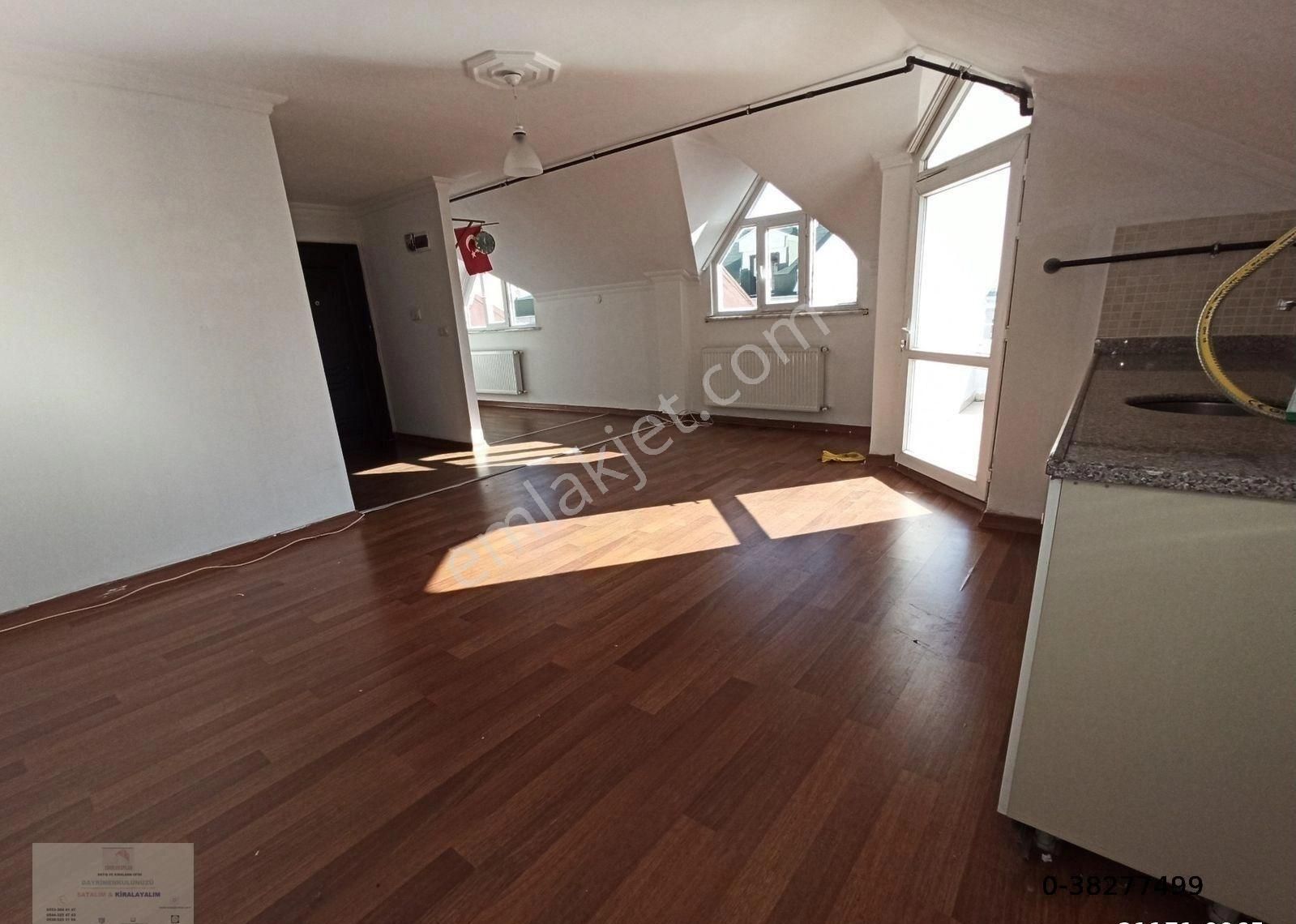 Merkeze Yakın Asansörlü Yeni Binada 200 M² 5+2 Ayrı Girişli Dubleks - Görsel 3